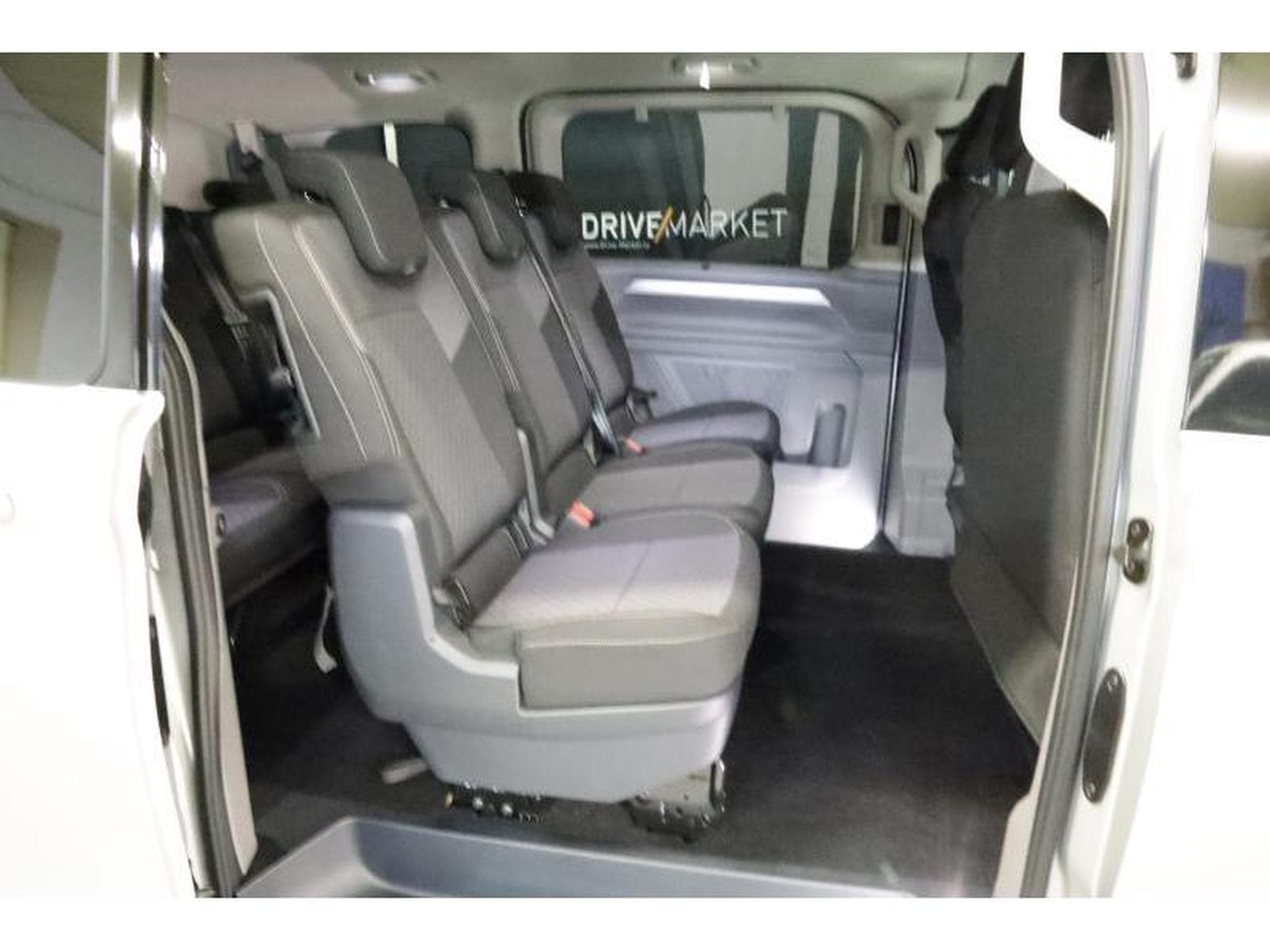 VW T7 Style Court 9P (2026) - Photo 4