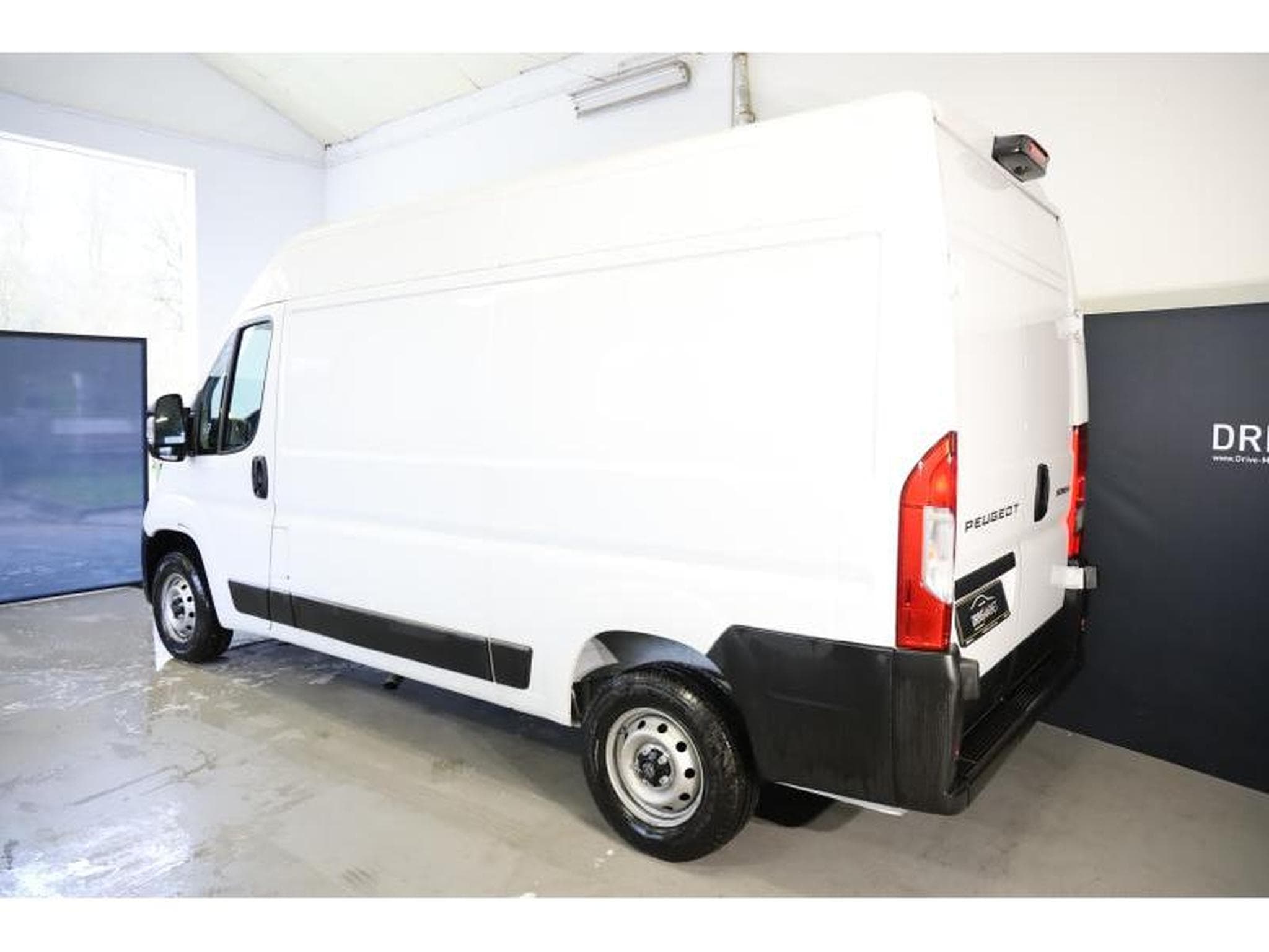Peugeot Boxer 335 L2H2 Kam PDC DAB Temp BT (2024) - Photo 15