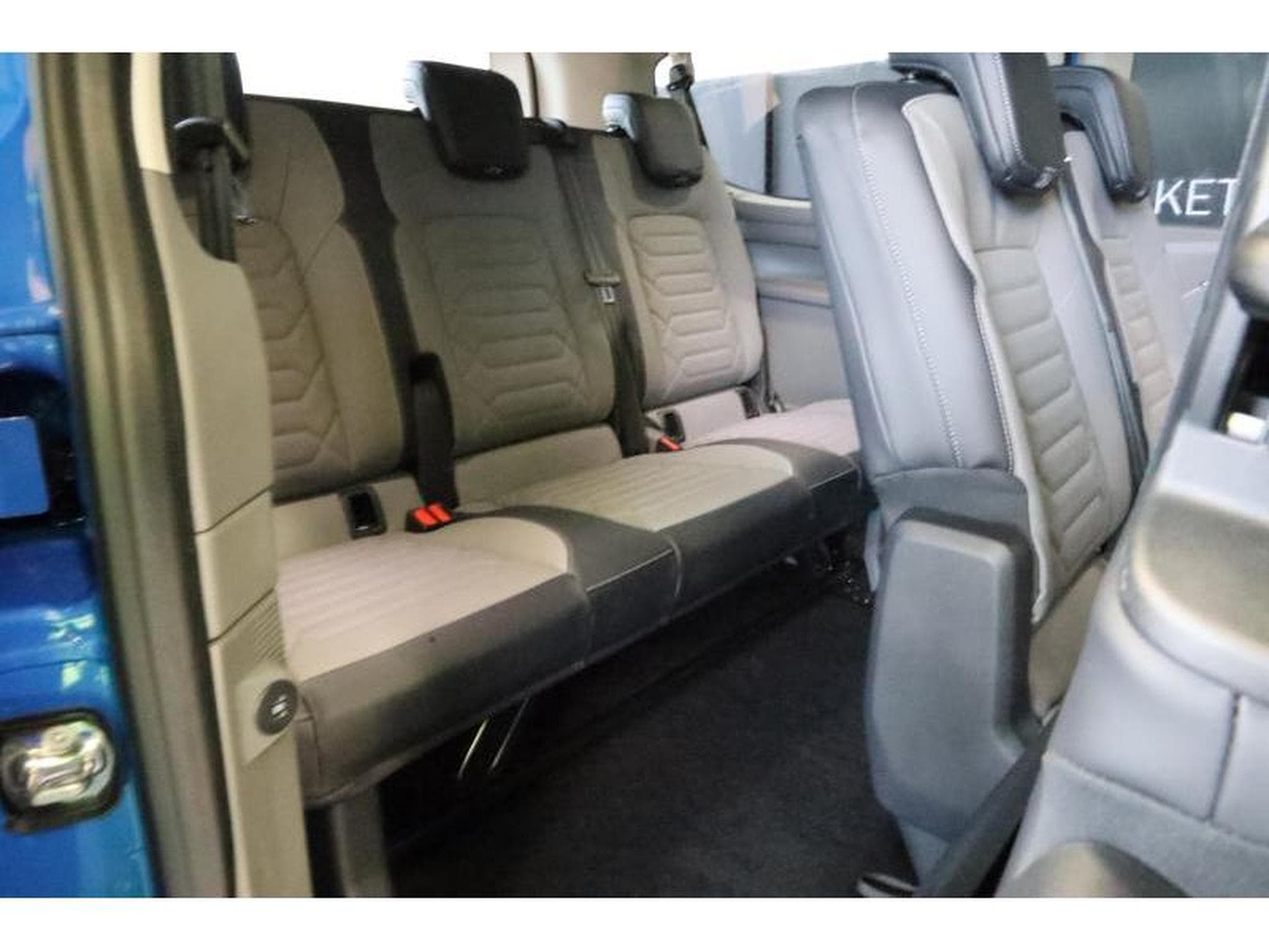 VW T7 Style 4X4 (2026) - Photo 14