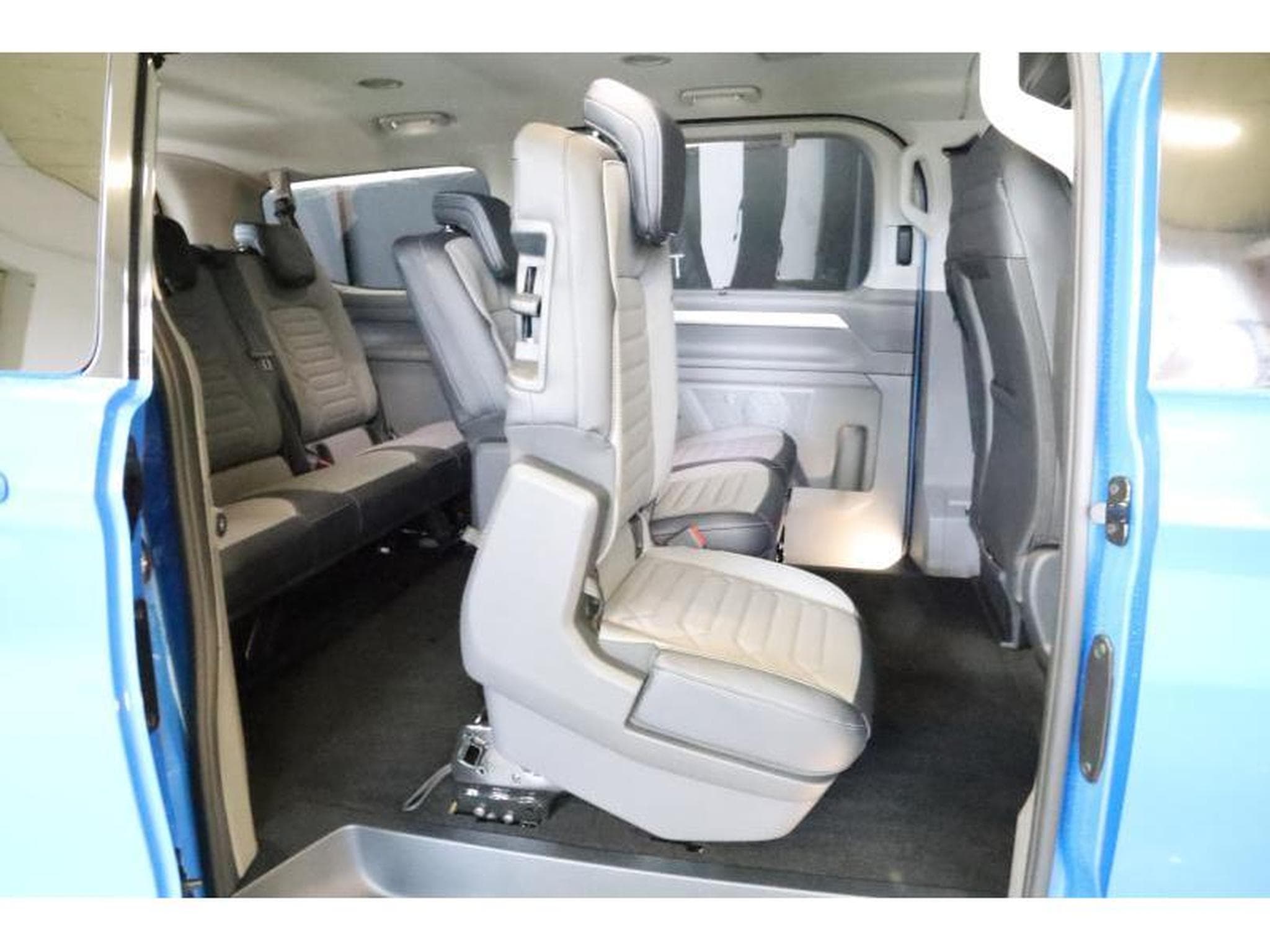 VW T7 Style 4X4 (2026) - Photo 15