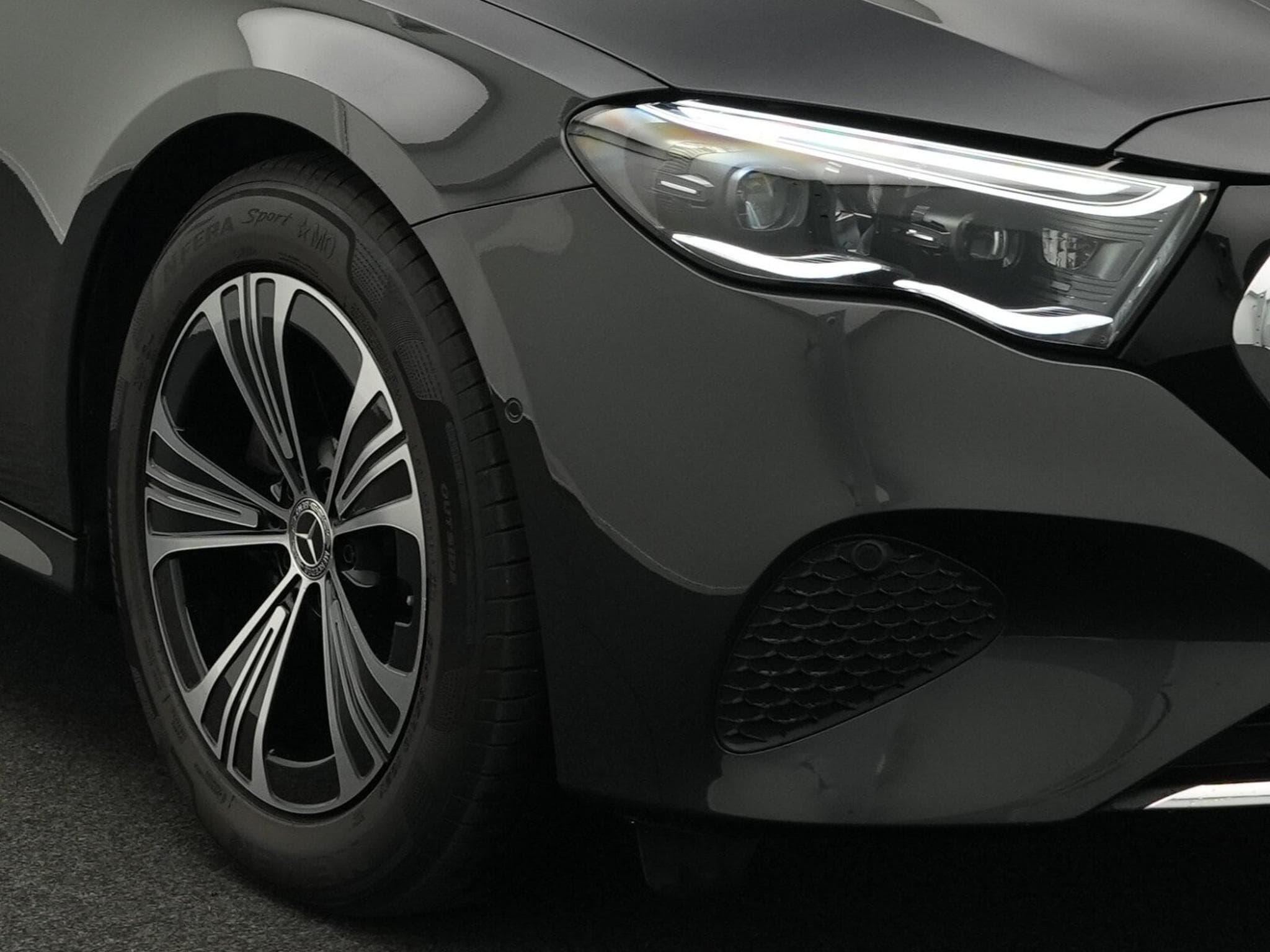 Mercedes E 200 T Avantgarde 360°+Memo+Digital+Apple (2024) - Photo 7