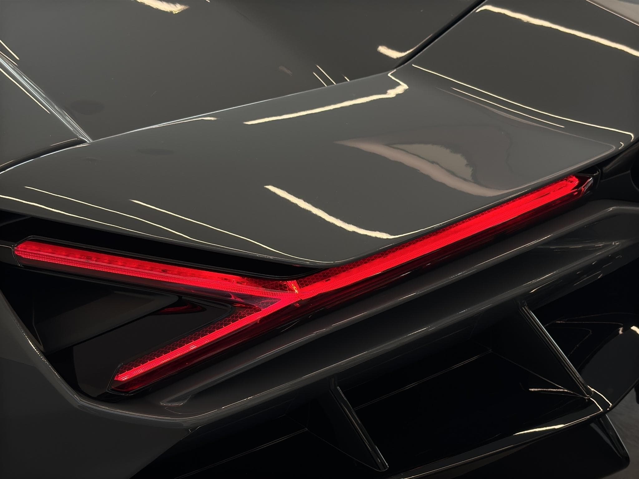 Lamborghini Revuelto (2024) - Photo 13