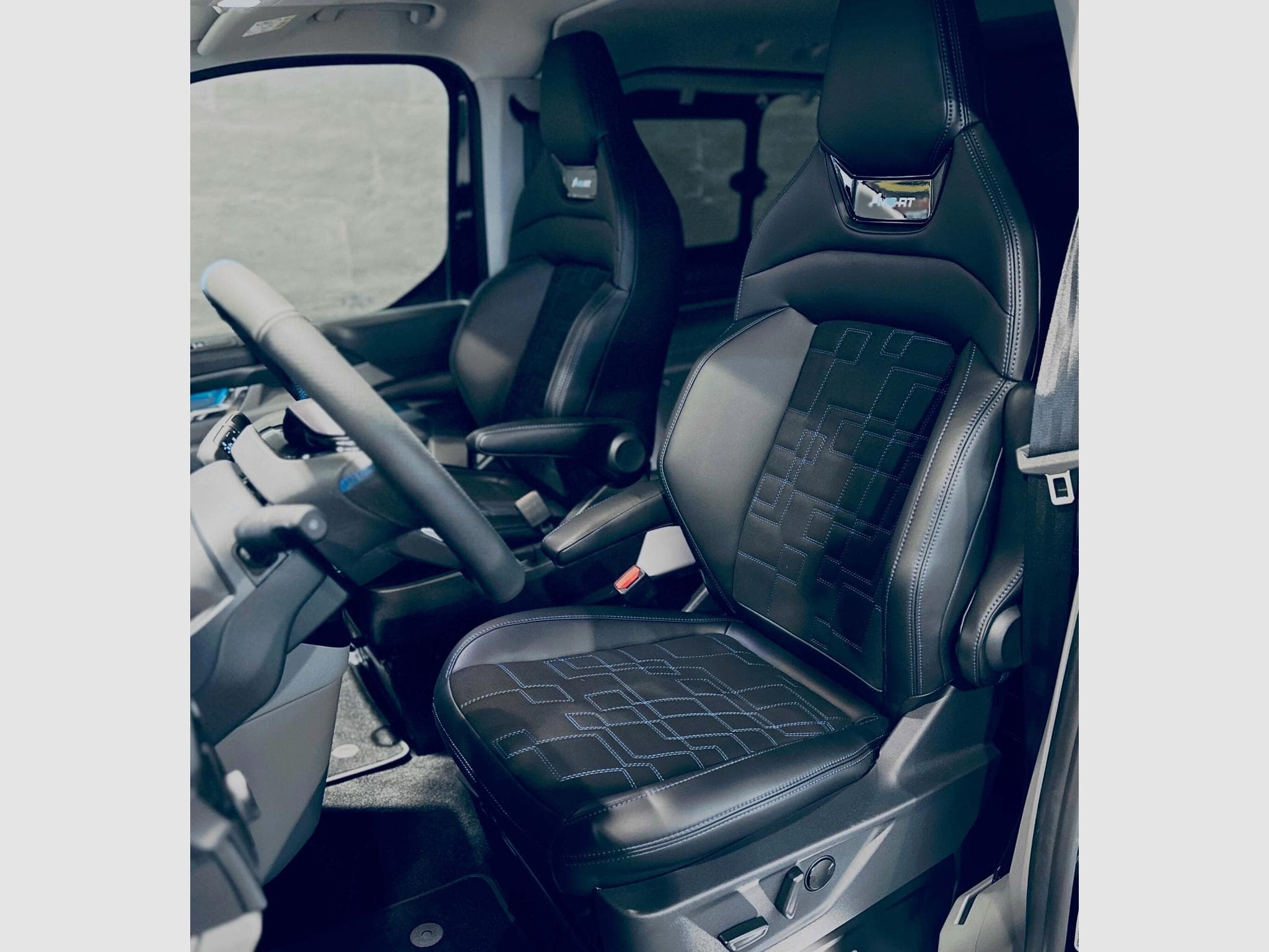 Ford Transit TRANSIT CUSTOM D-C MS-RT L2 4WD A8 (2026) - Photo 8