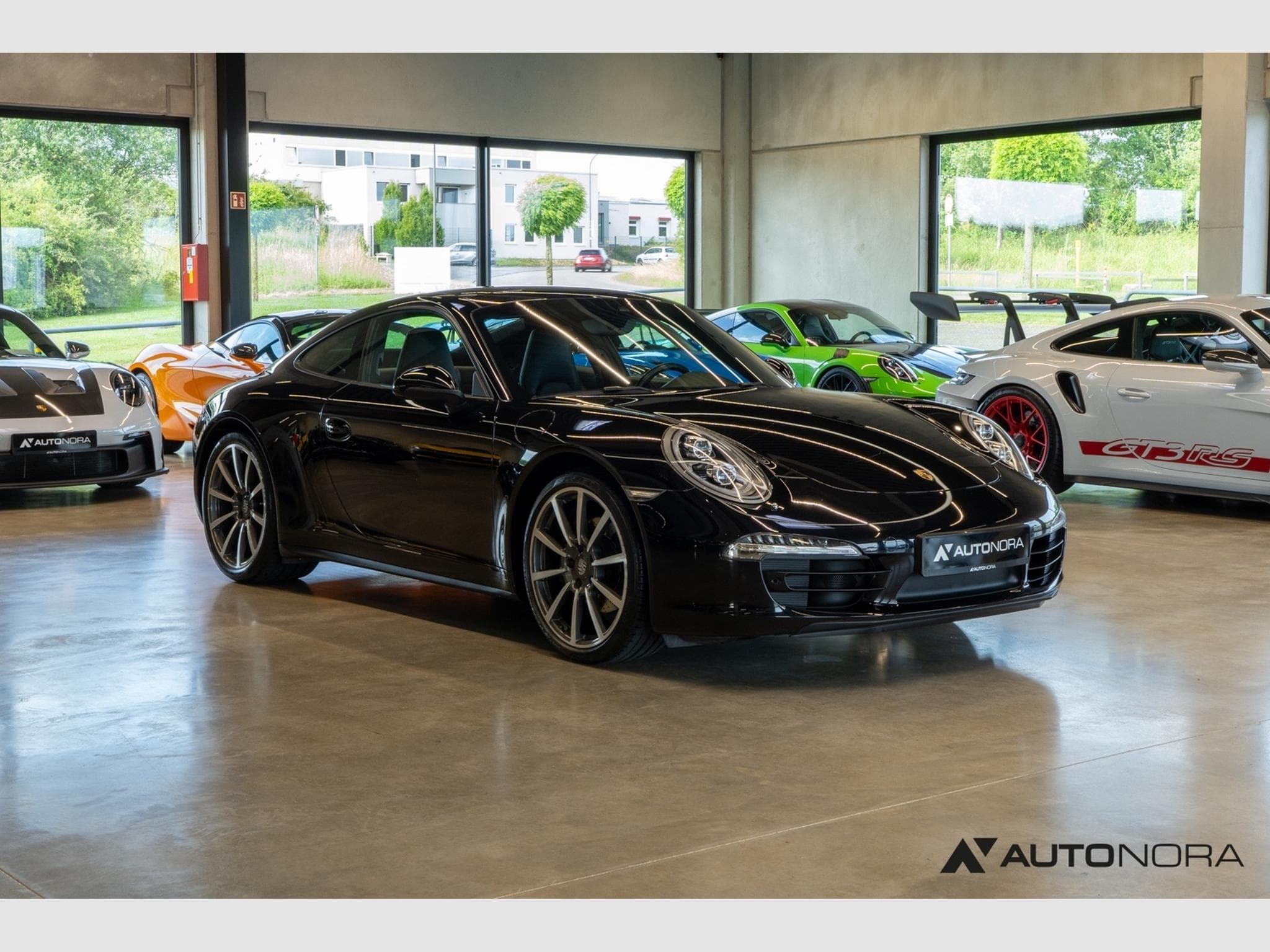 Porsche 991 911 (991.1) Carrera 4 Black Edition (2016) - Photo 3