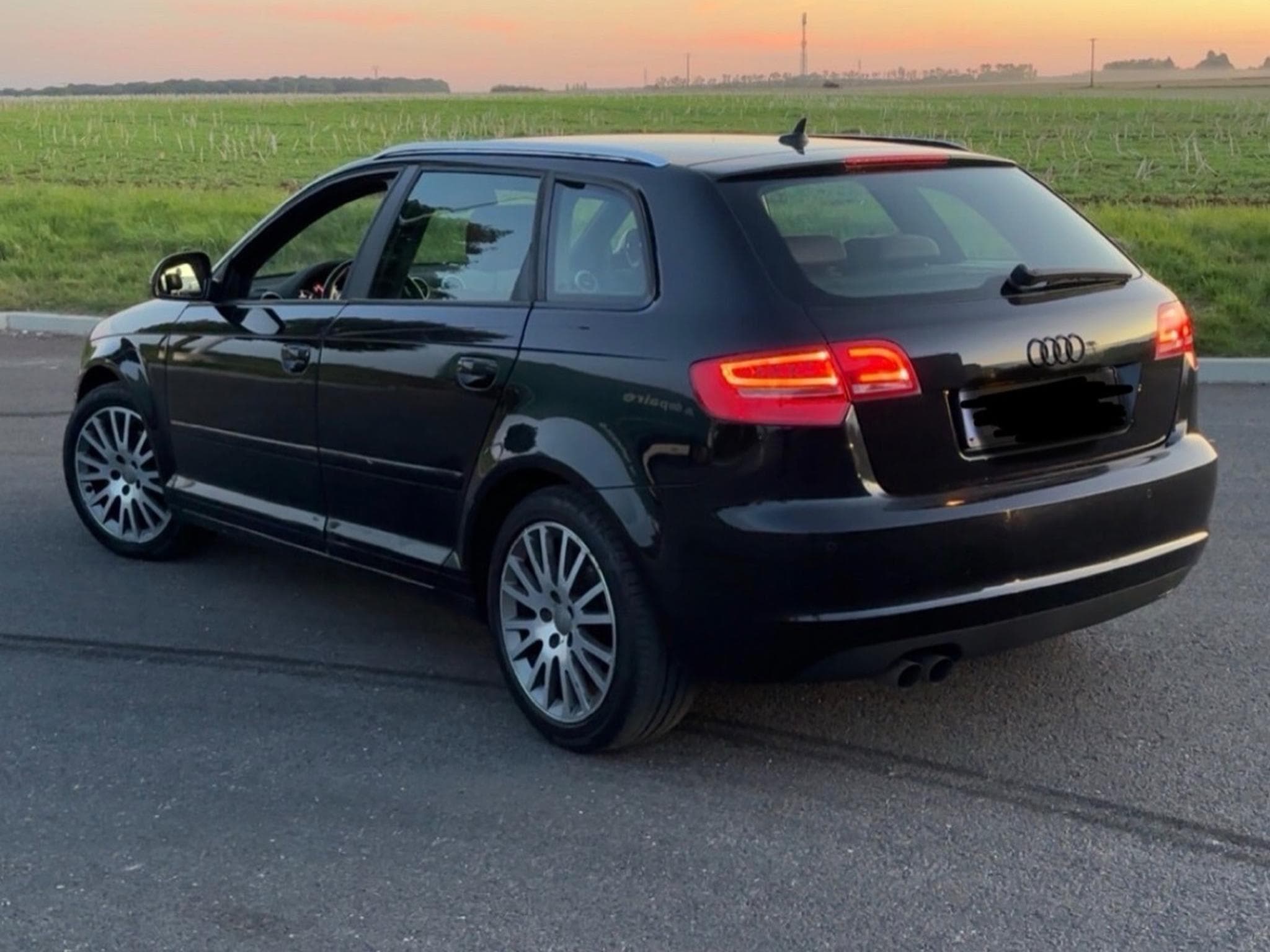 Audi A3 ambition lux (2010) - Photo 2