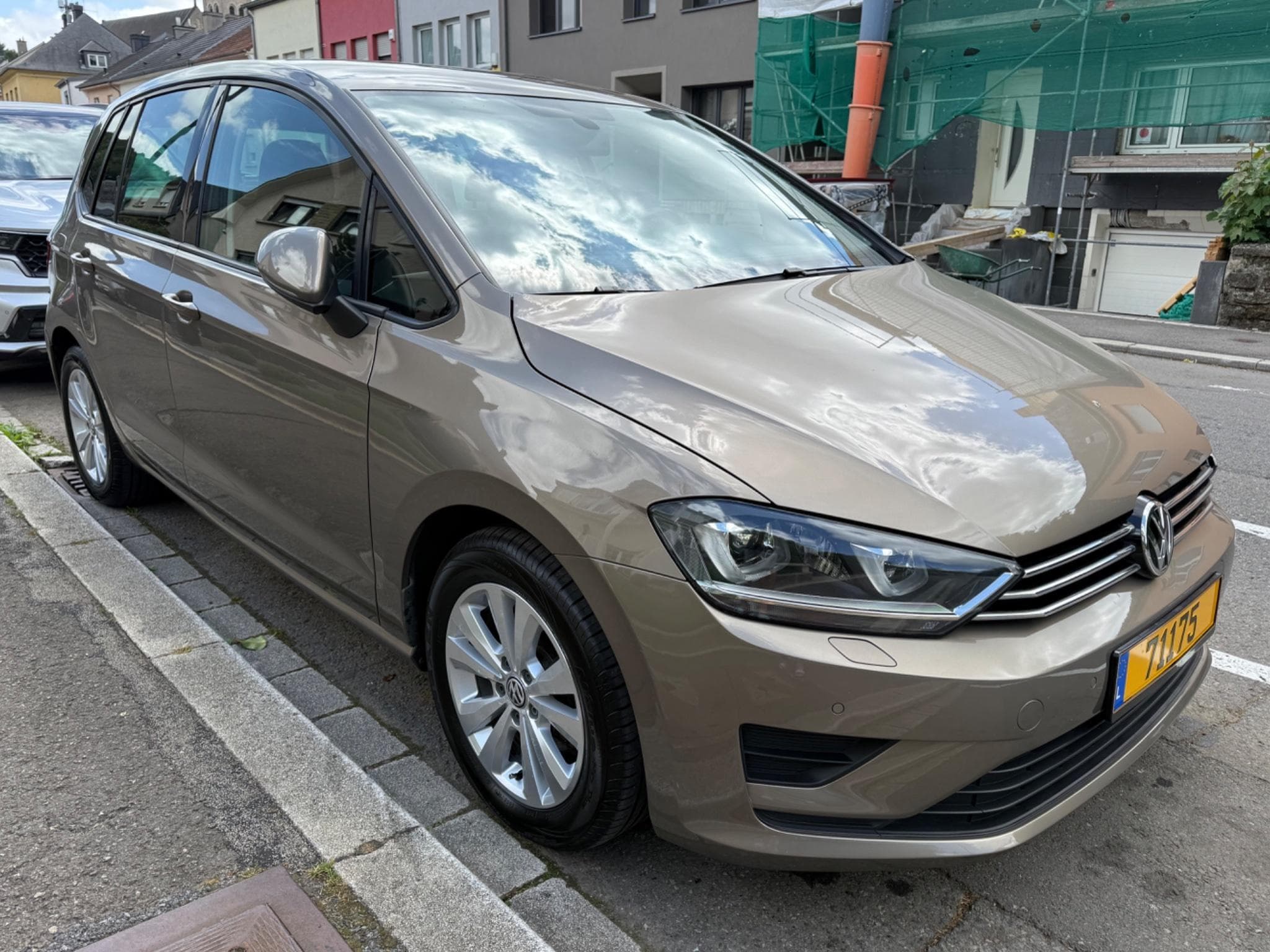 VW Golf Sportwagon 1.6 TDI BOÎTE DSG (2015) - Photo 2