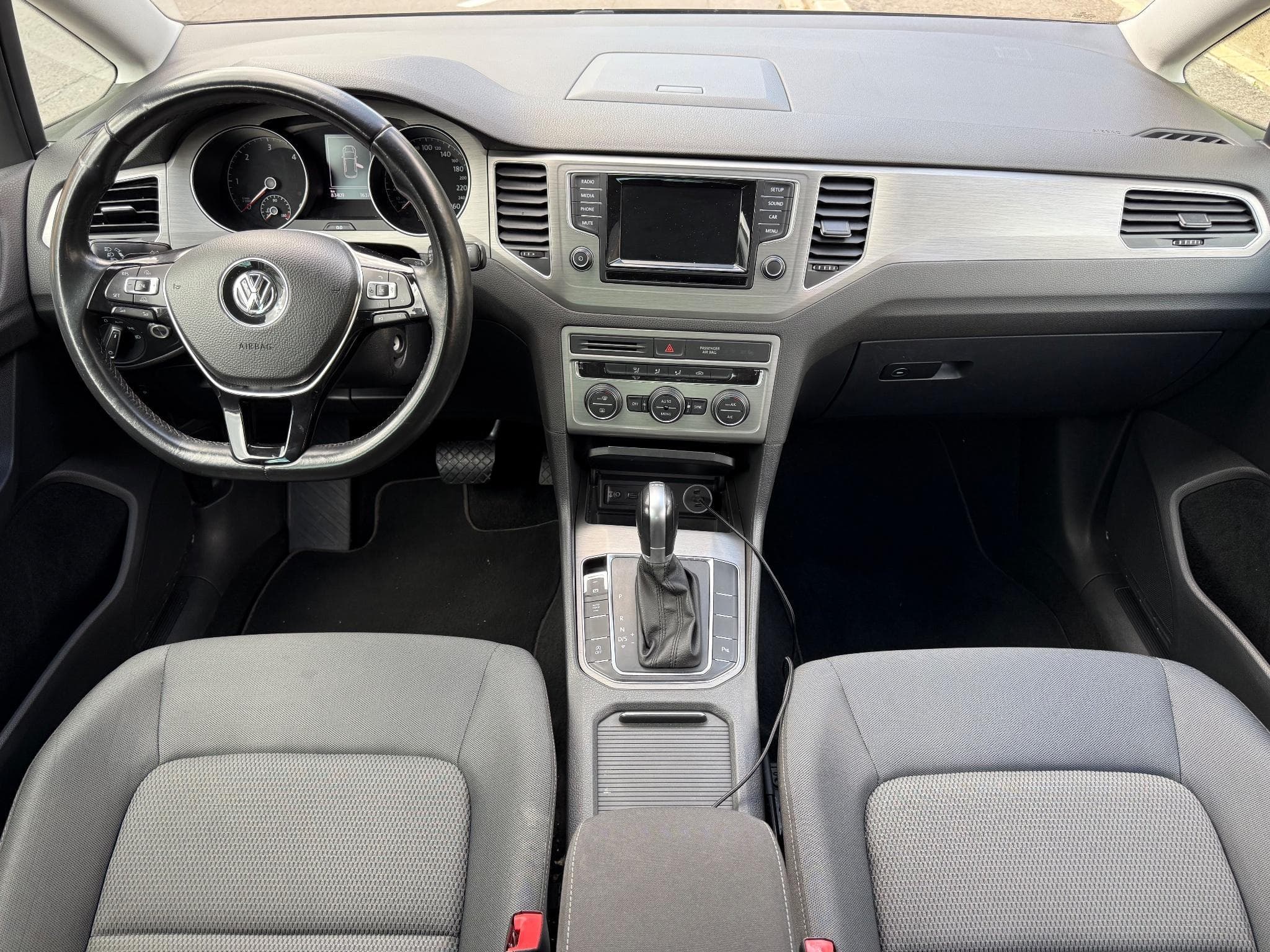 VW Golf Sportwagon 1.6 TDI BOÎTE DSG (2015) - Photo 5