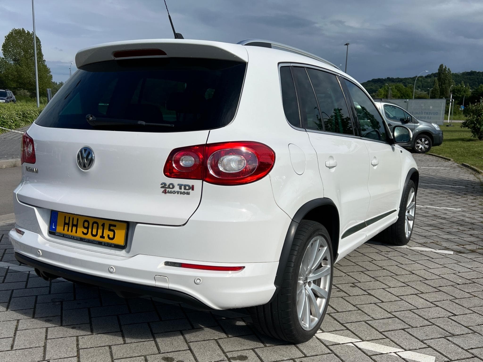 VW Tiguan R-Line (2011) - Photo 2