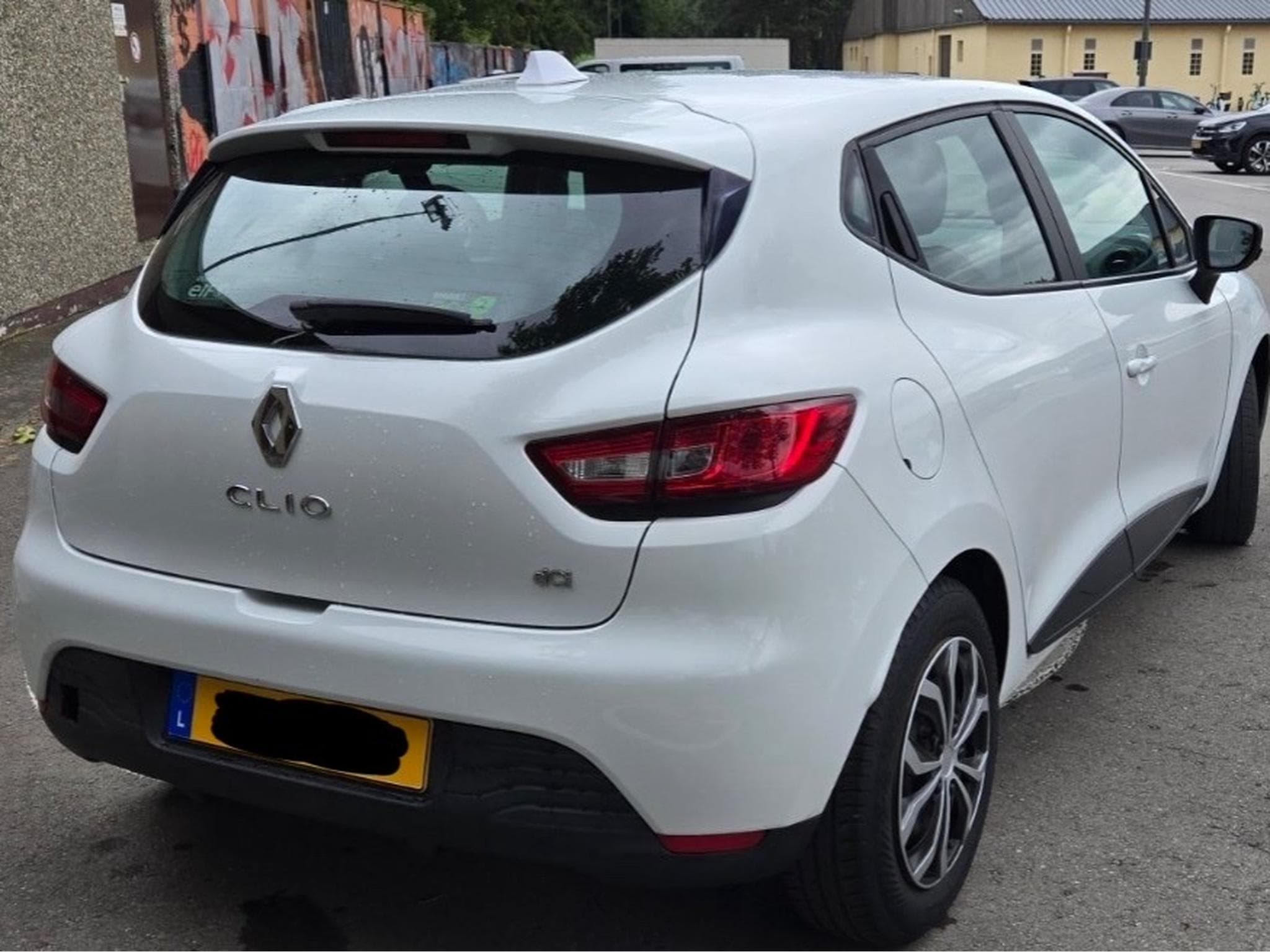 Renault Clio 1.5 dci (2015) - Photo 2