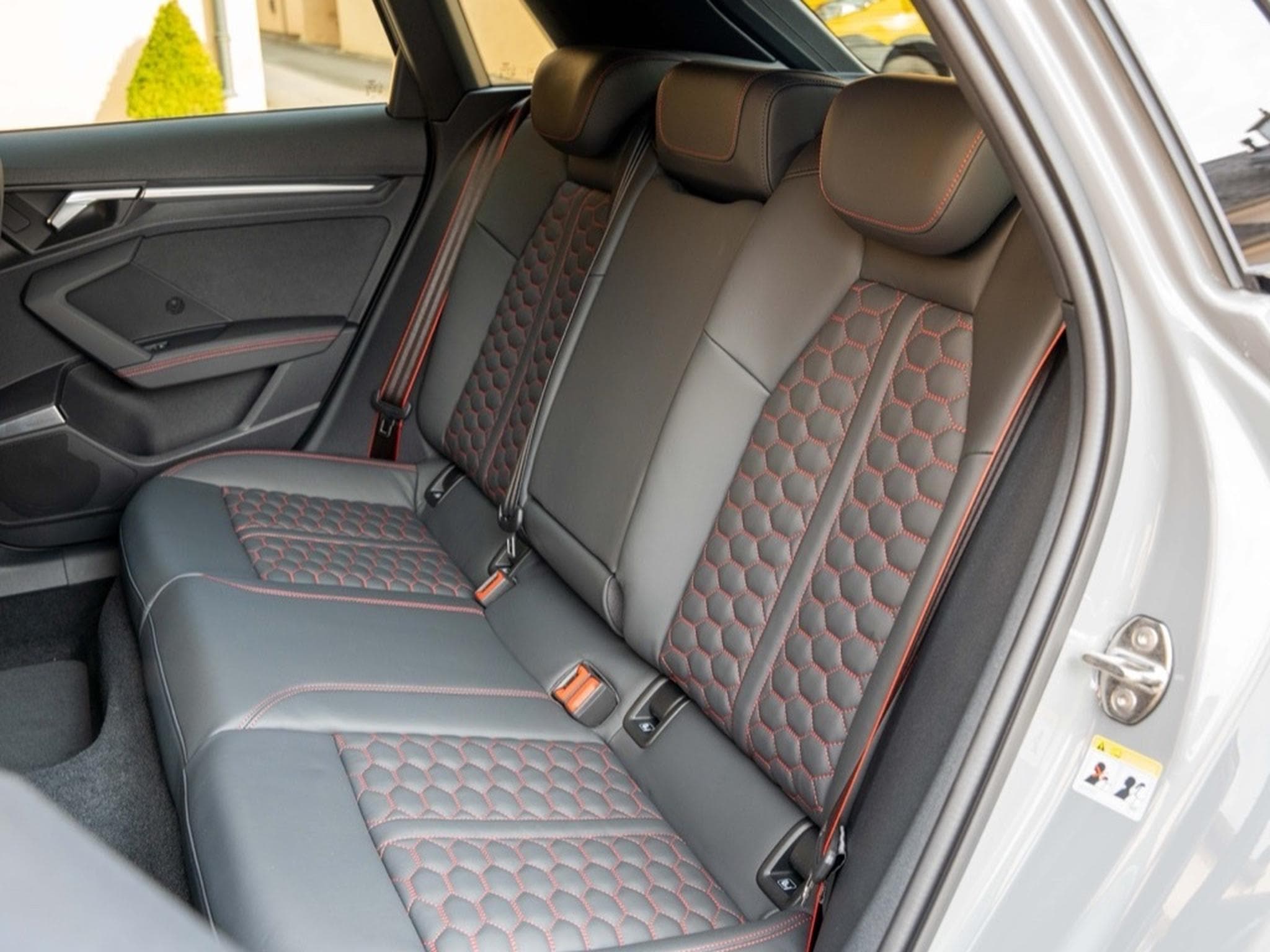 Audi RS3 (2024) - Photo 11