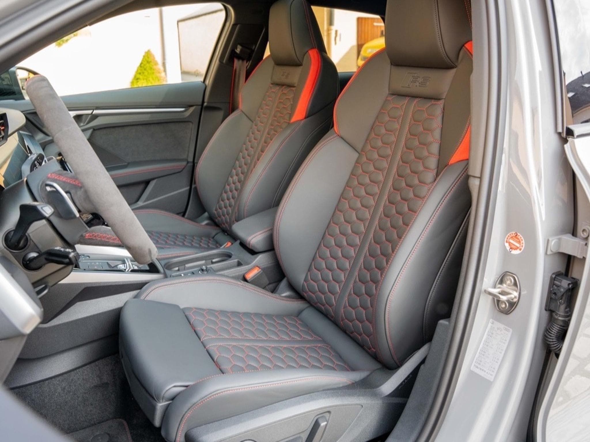 Audi RS3 (2024) - Photo 13