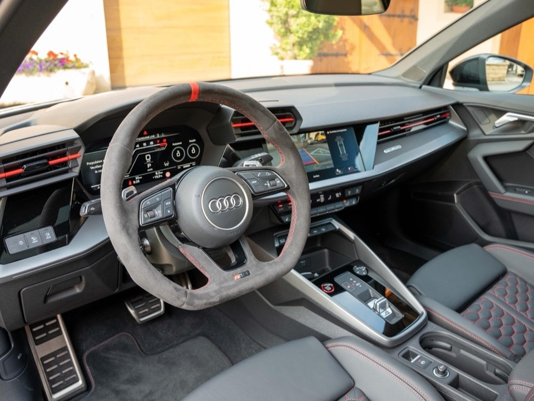 Audi RS3 (2024) - Photo 14