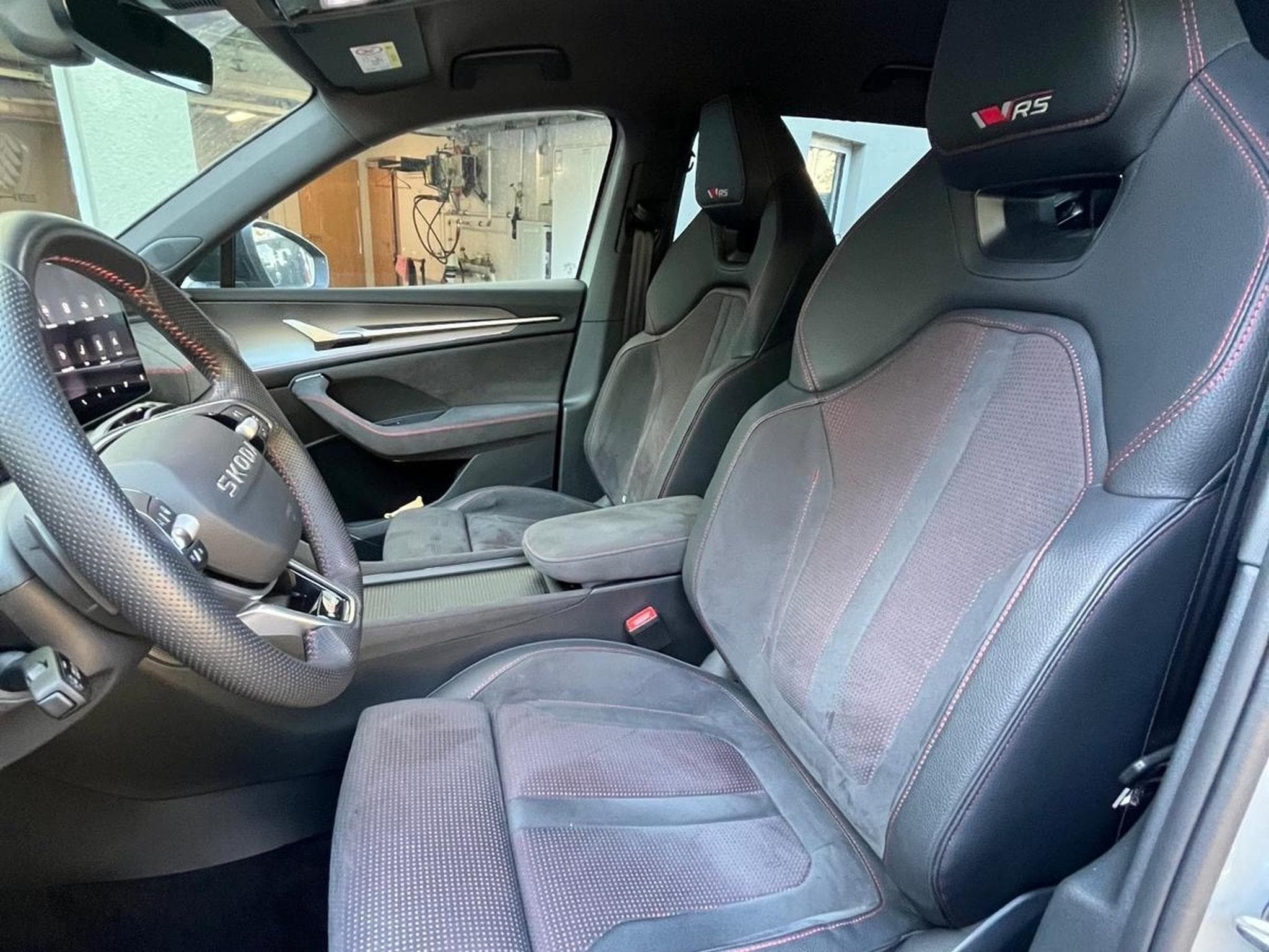 Skoda Kodiaq RS 2.0 TSI 4X4 (2025) - Photo 7