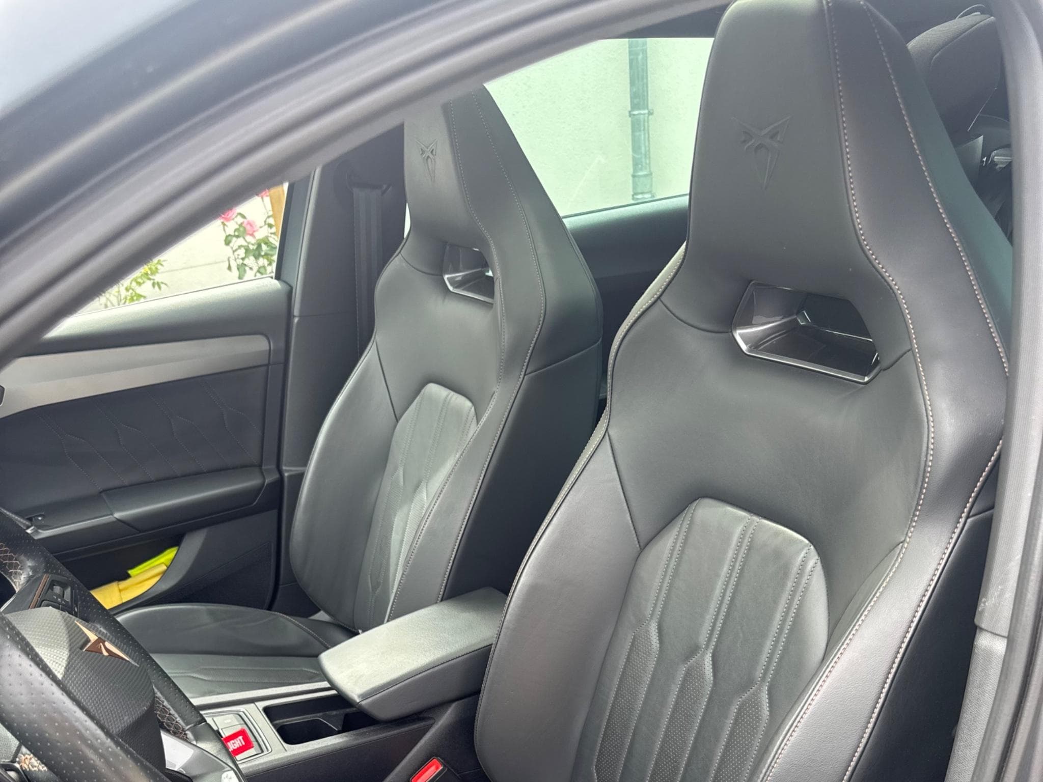 Cupra Leon 2.0 TSI de 310 ch Performance 4Drive (2021) - Photo 3