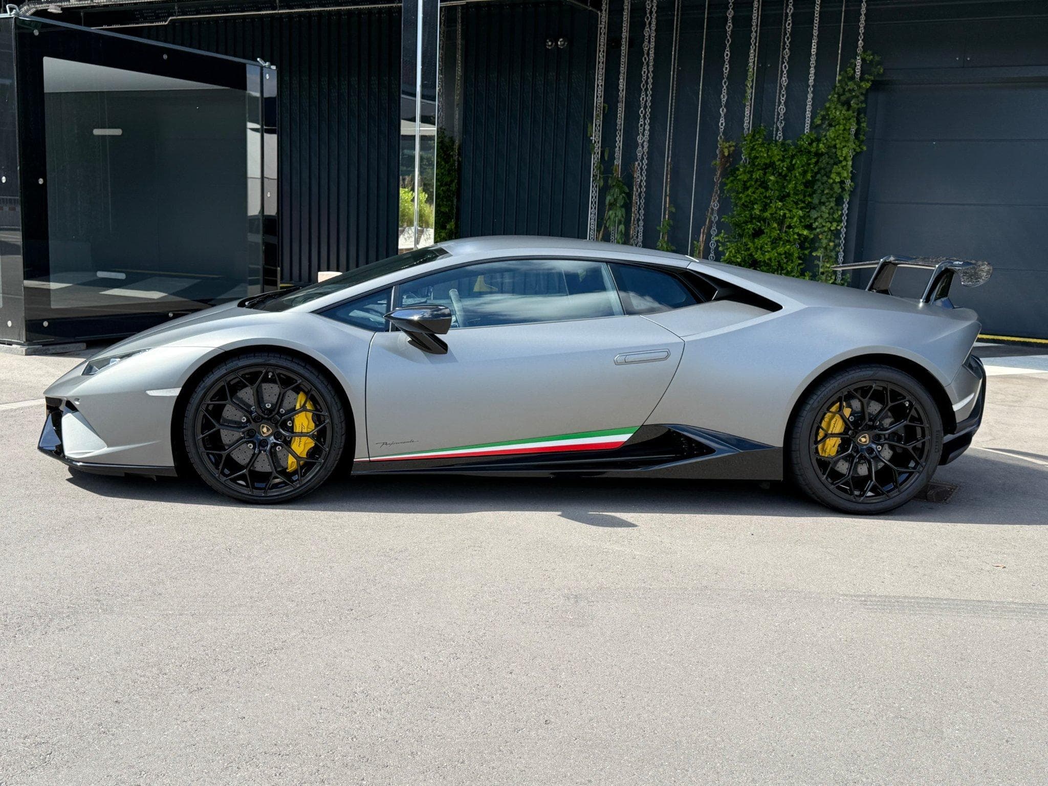 Lamborghini Huracán performante (2018) - Photo 2