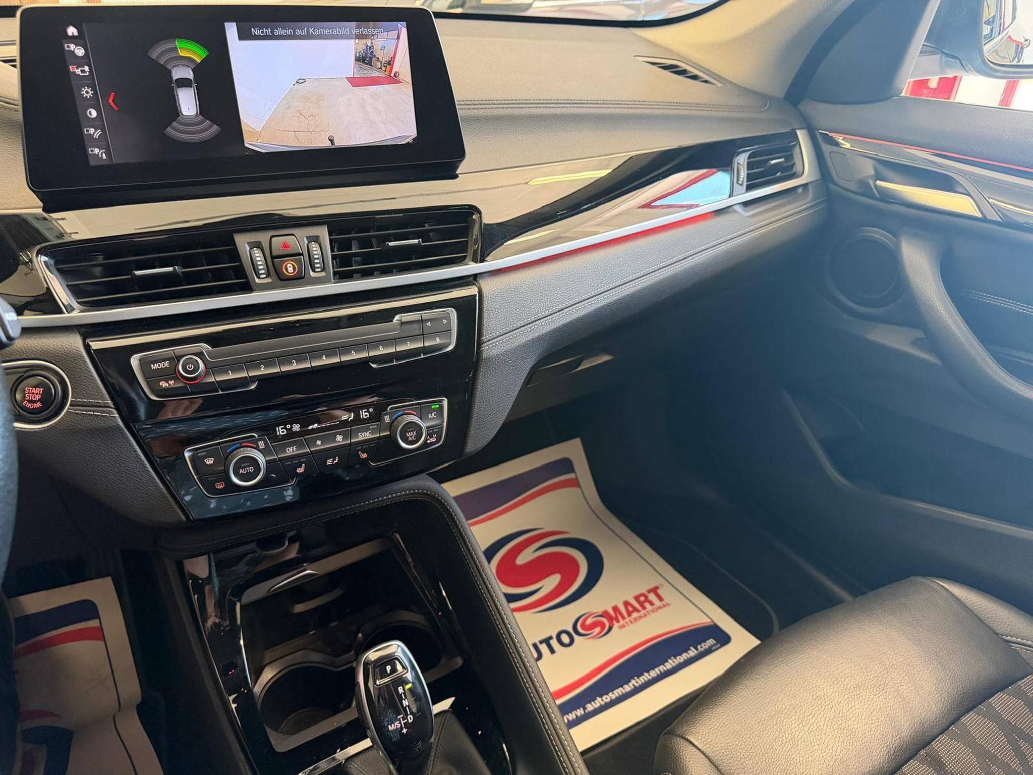 BMW X1 xDrive 20 i xLine (2020) - Photo 9
