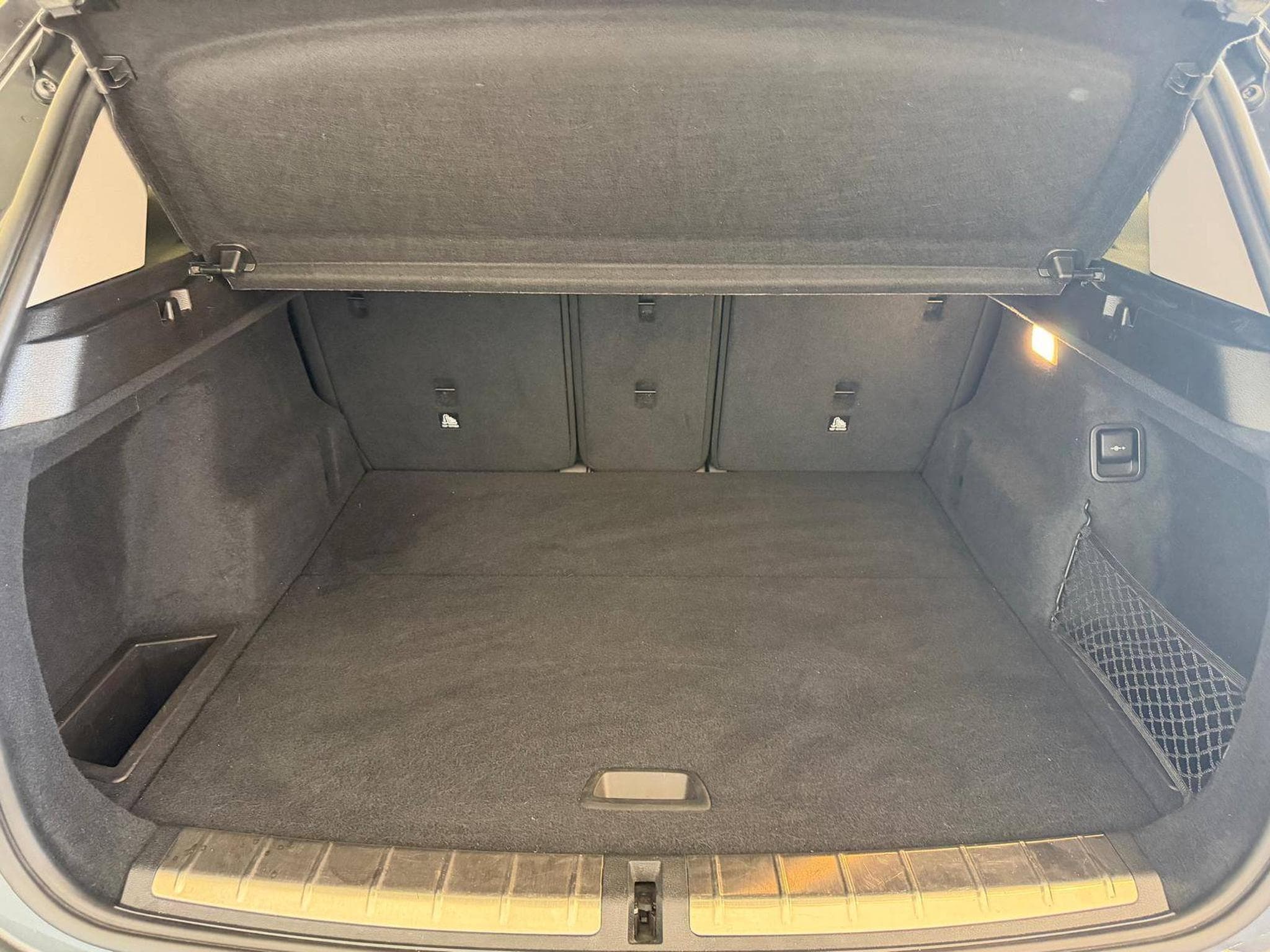 BMW X1 xDrive 20 i xLine (2020) - Photo 13