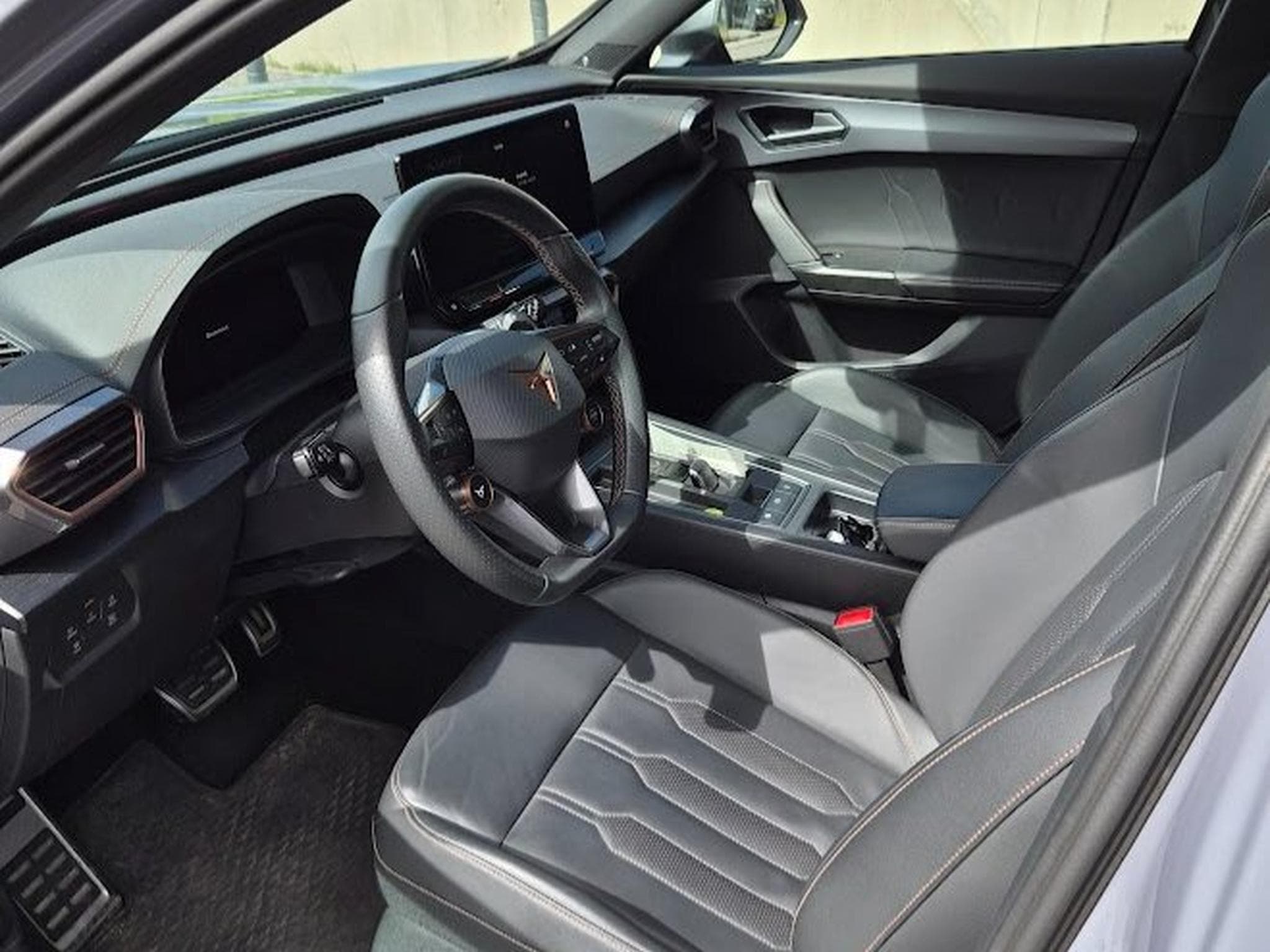 Cupra Formentor VZ 310 PS 4x4 (2023) - Photo 3