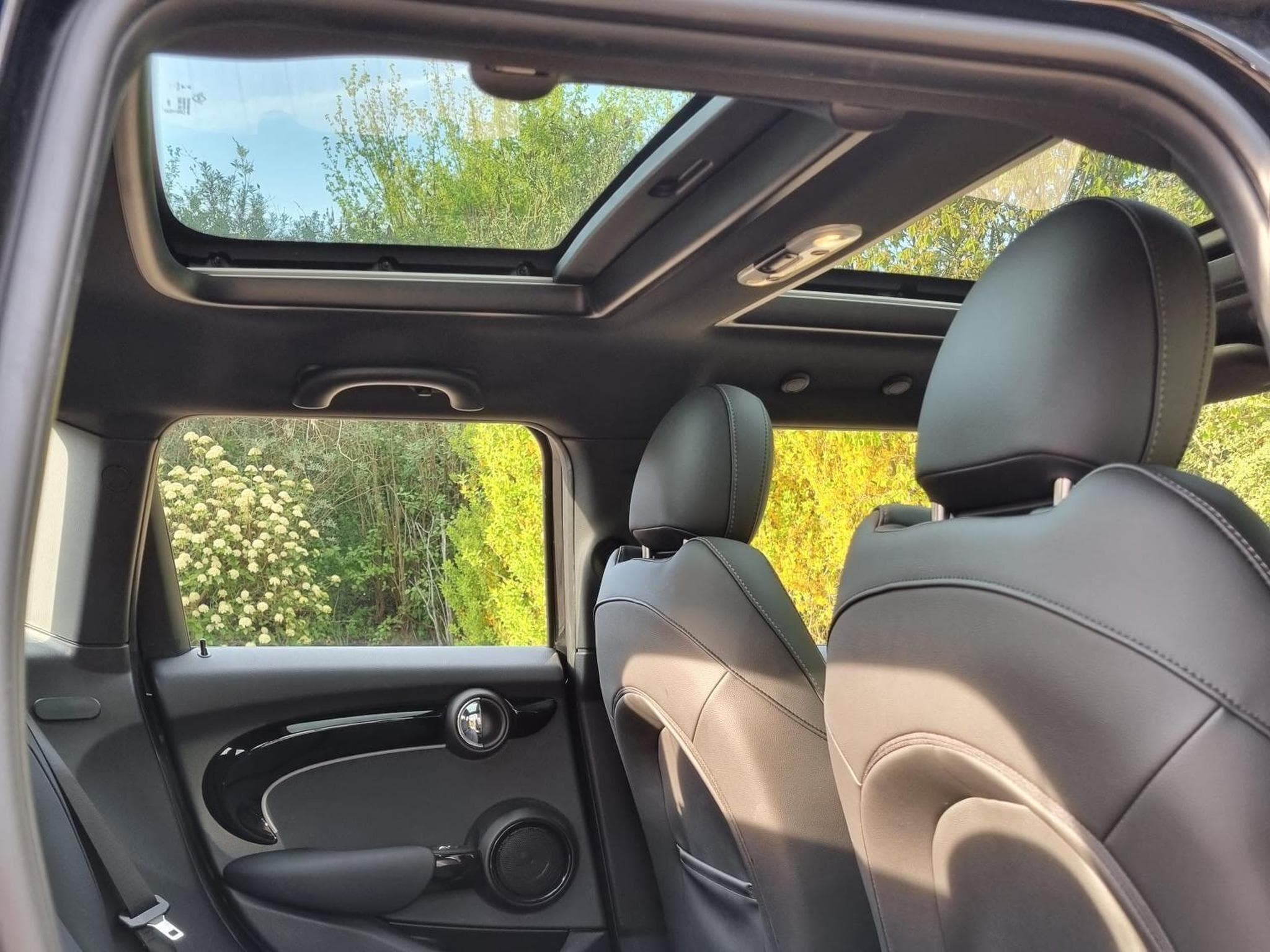 Mini Cooper Cooper S - 5 portes Toit ouvrant Caméra (2022) - Photo 3