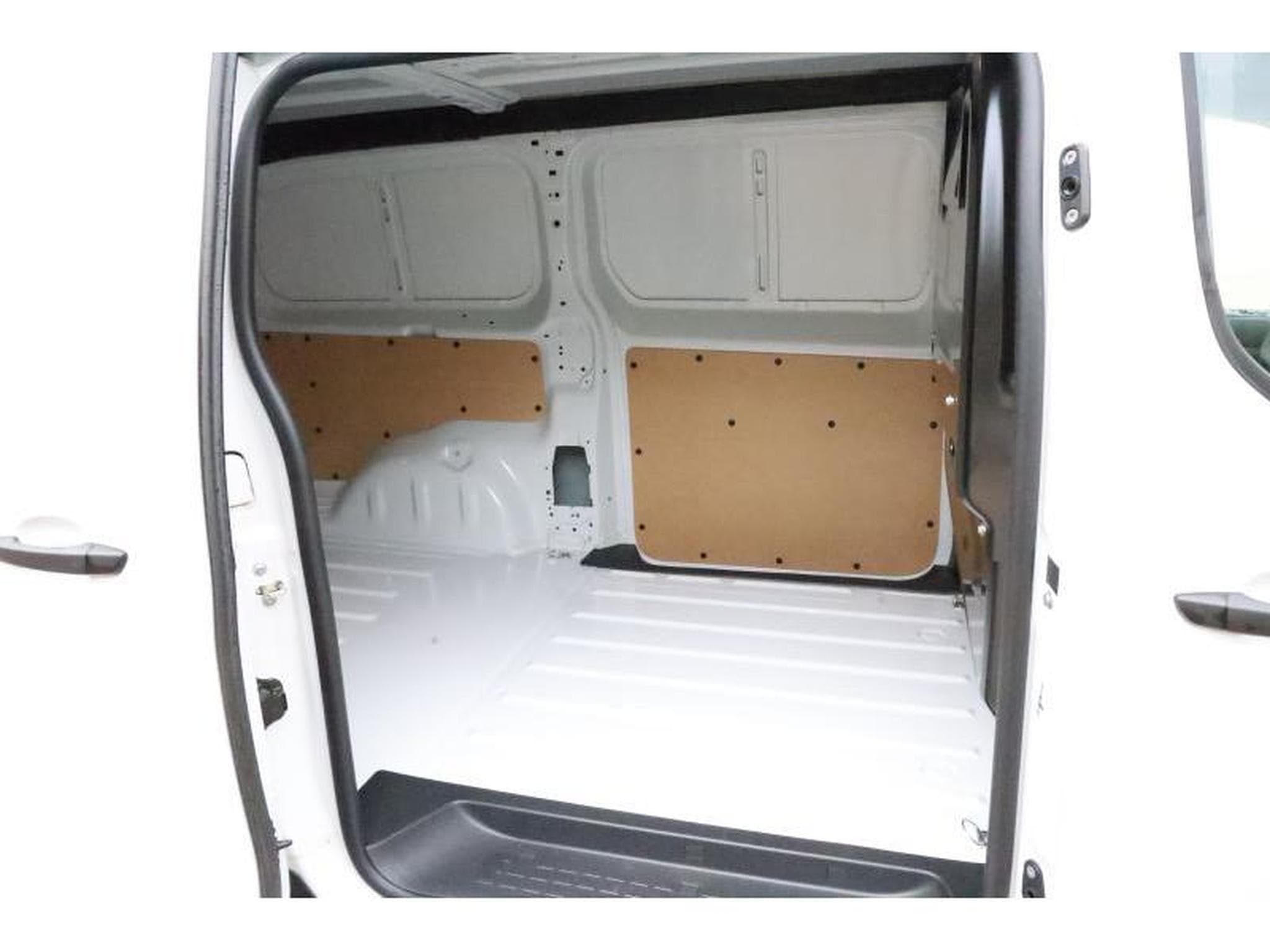 Fiat Scudo 144 L3 eCall Temp HFT180° PDC NSW 3S (2025) - Photo 16