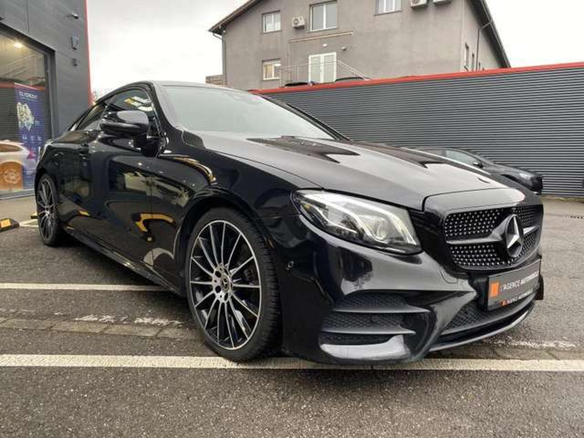 Mercedes E 220 d Coupé AMG Line - JUSQU'A 48 MOIS DE GARANTIE (2017) - Photo 4