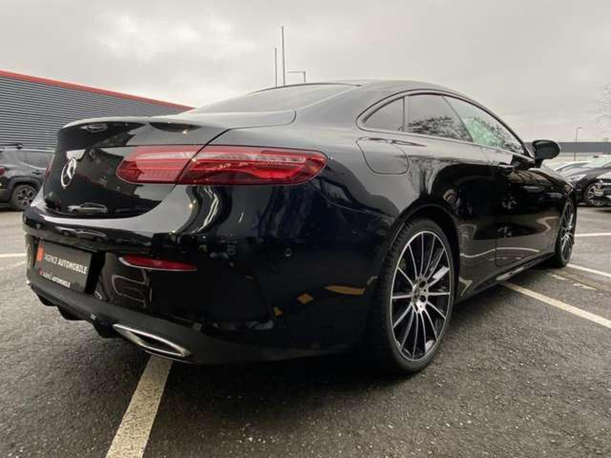 Mercedes E 220 d Coupé AMG Line - JUSQU'A 48 MOIS DE GARANTIE (2017) - Photo 5