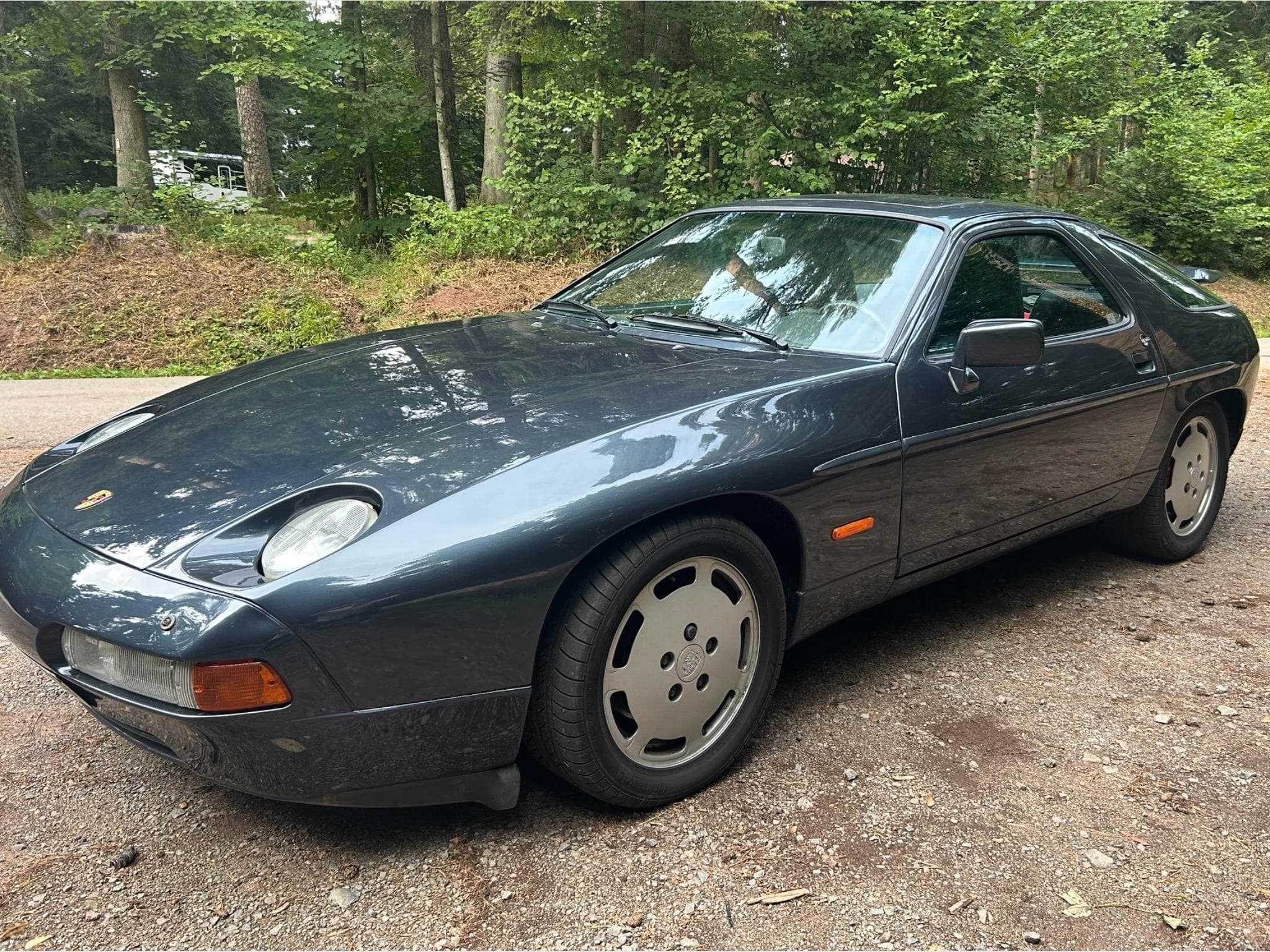 Porsche 928 S4 (1987) - Photo 2