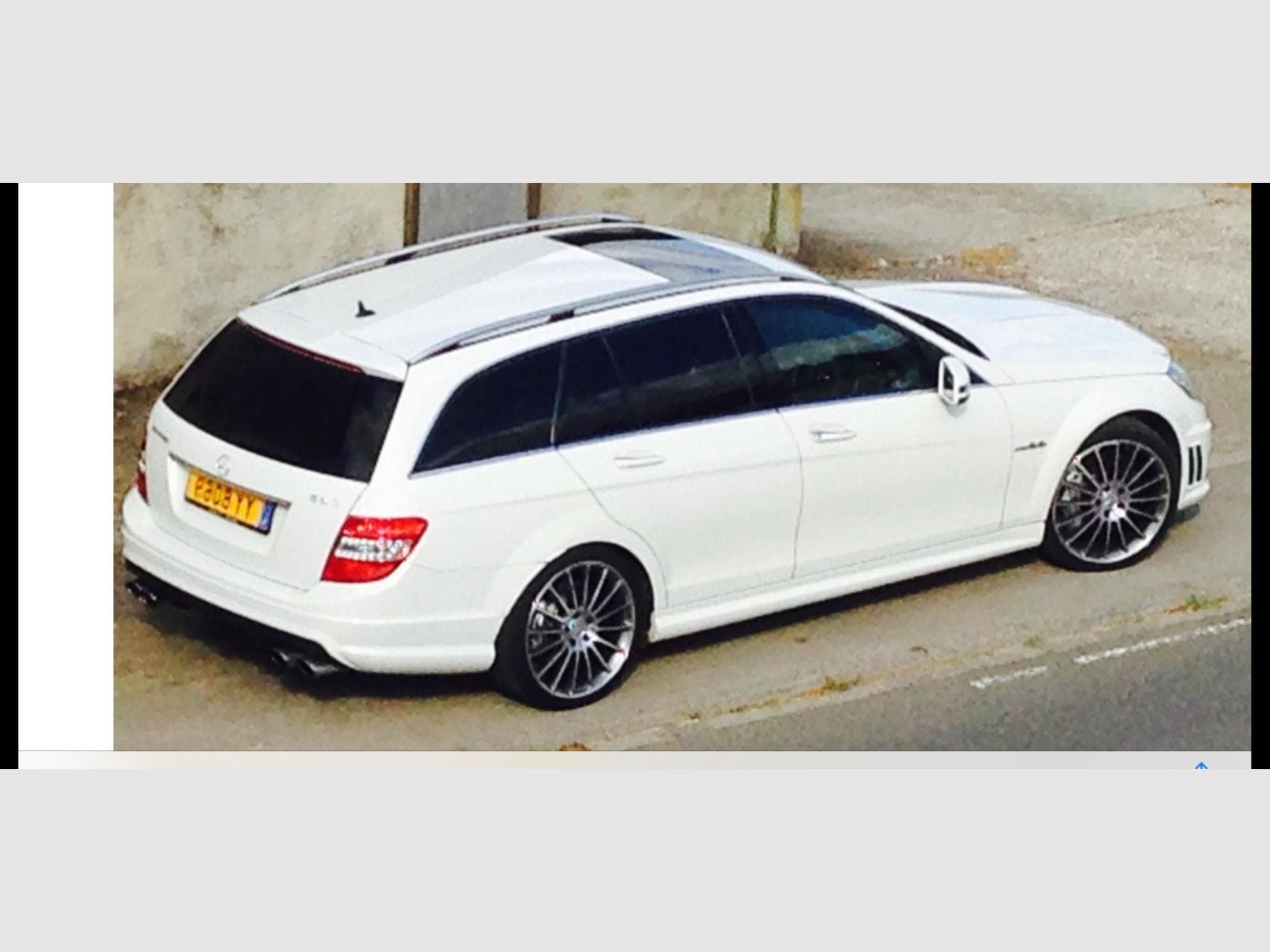 Mercedes C 63 AMG AMG (2009) - Photo 2