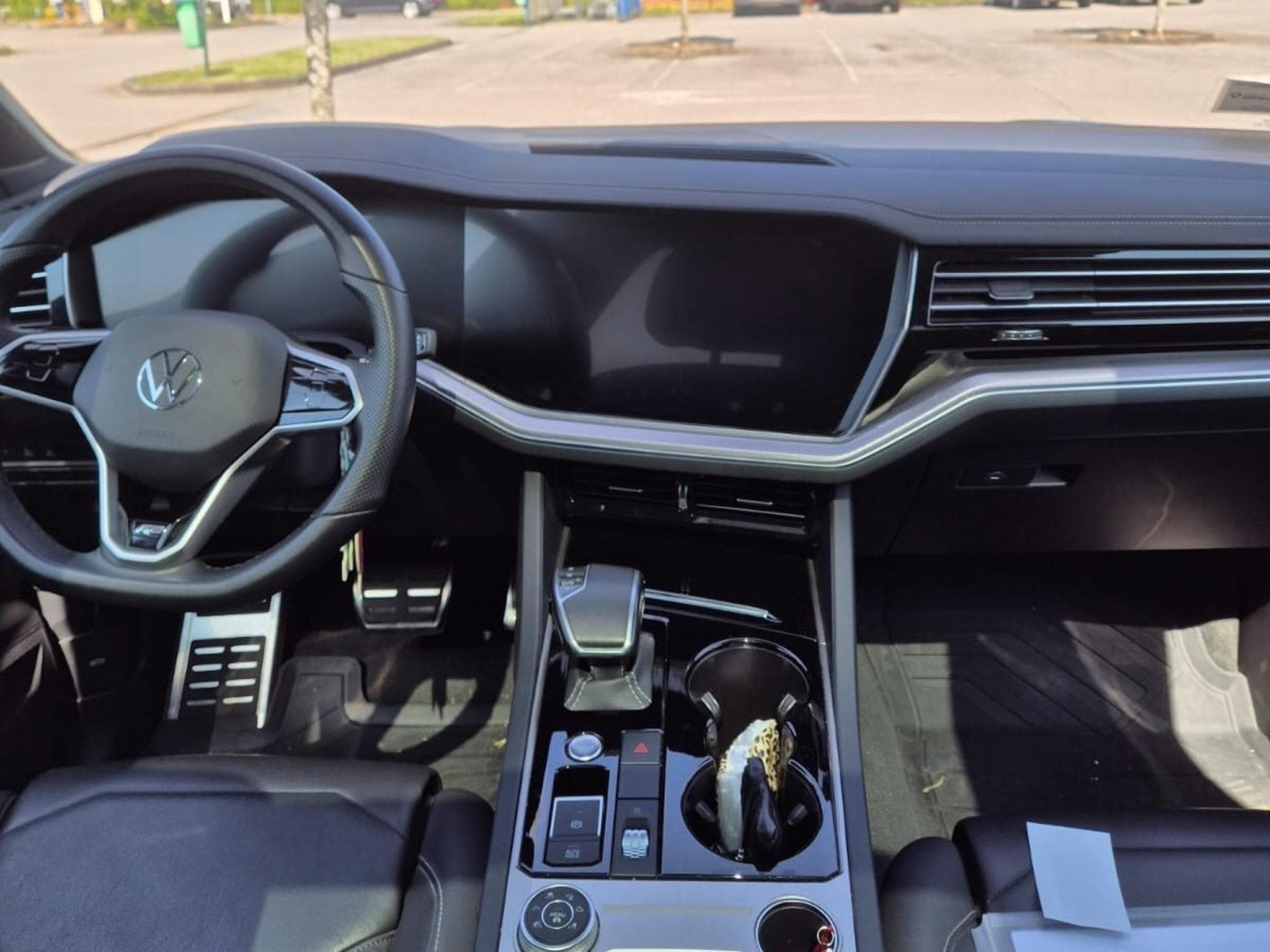 VW Touareg R-Line (2021) - Photo 3