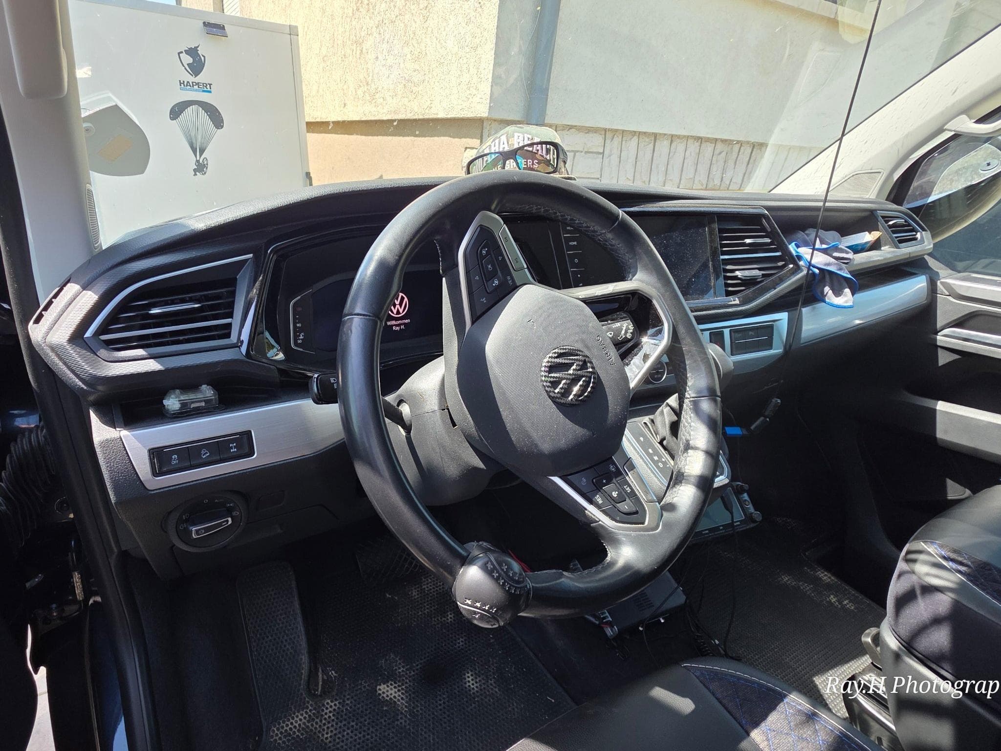 VW Multivan Comfortline 4x4 (2023) - Photo 1