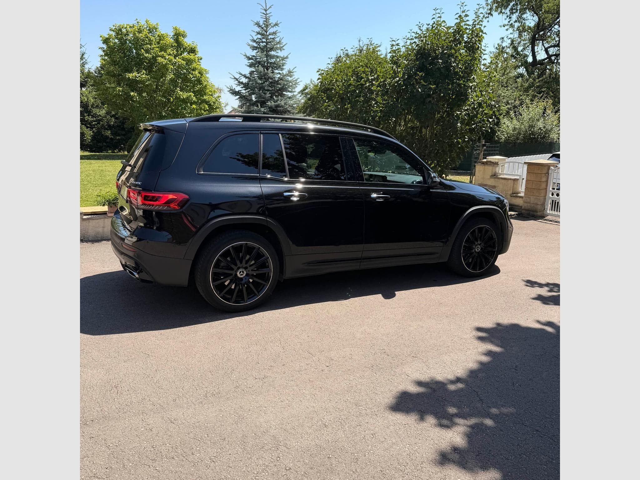 Mercedes GLB 220 GLB 220D AMG (2022) - Photo 5