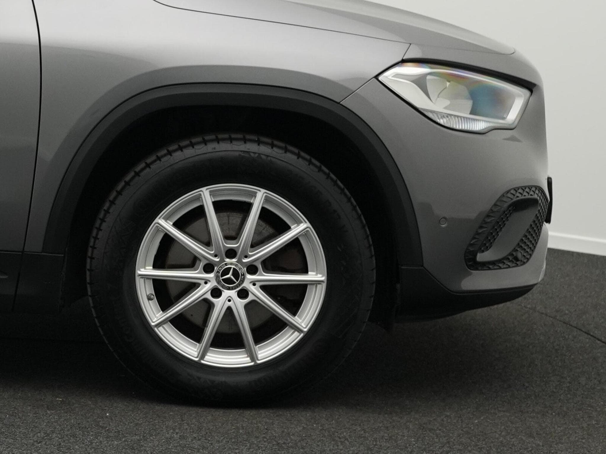 Mercedes GLA 180 d Kamera+PTS+SHZ+MBUX (2020) - Photo 6