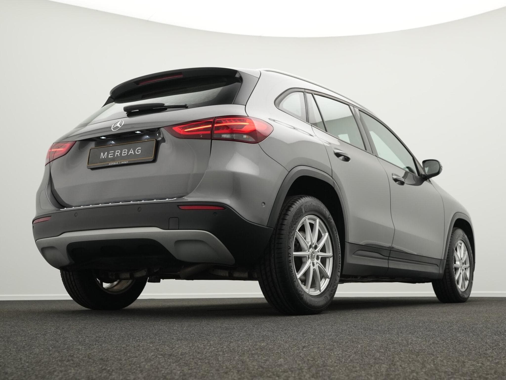 Mercedes GLA 180 d Kamera+PTS+SHZ+MBUX (2020) - Photo 9