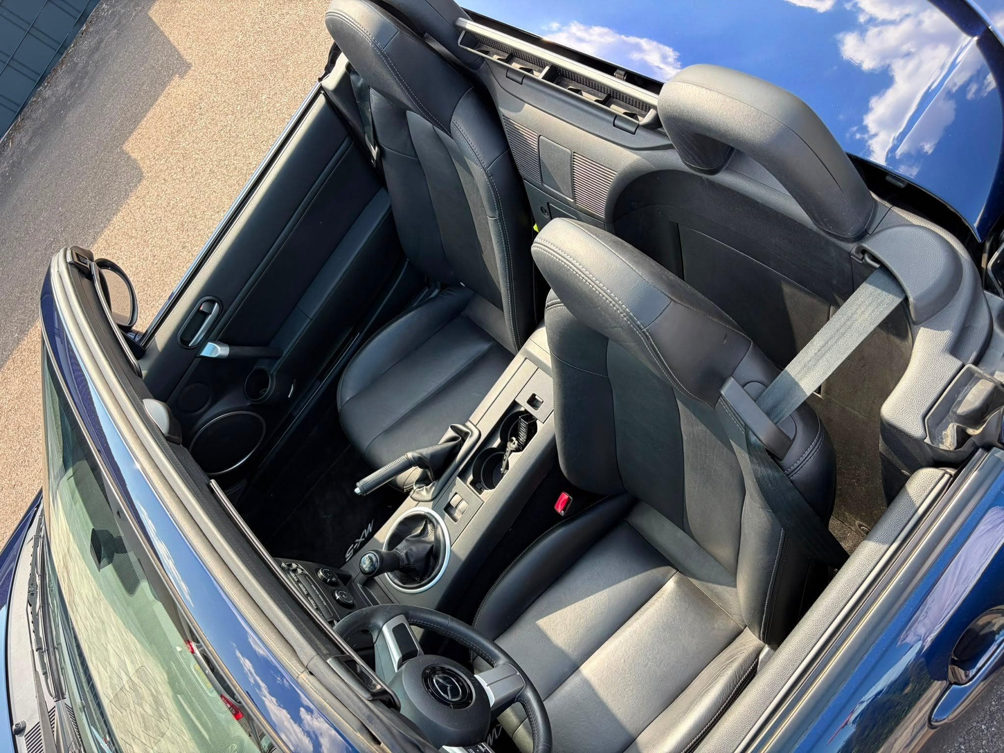 Mazda MX-5 Coupé-Cabriolet (2007) - Photo 6