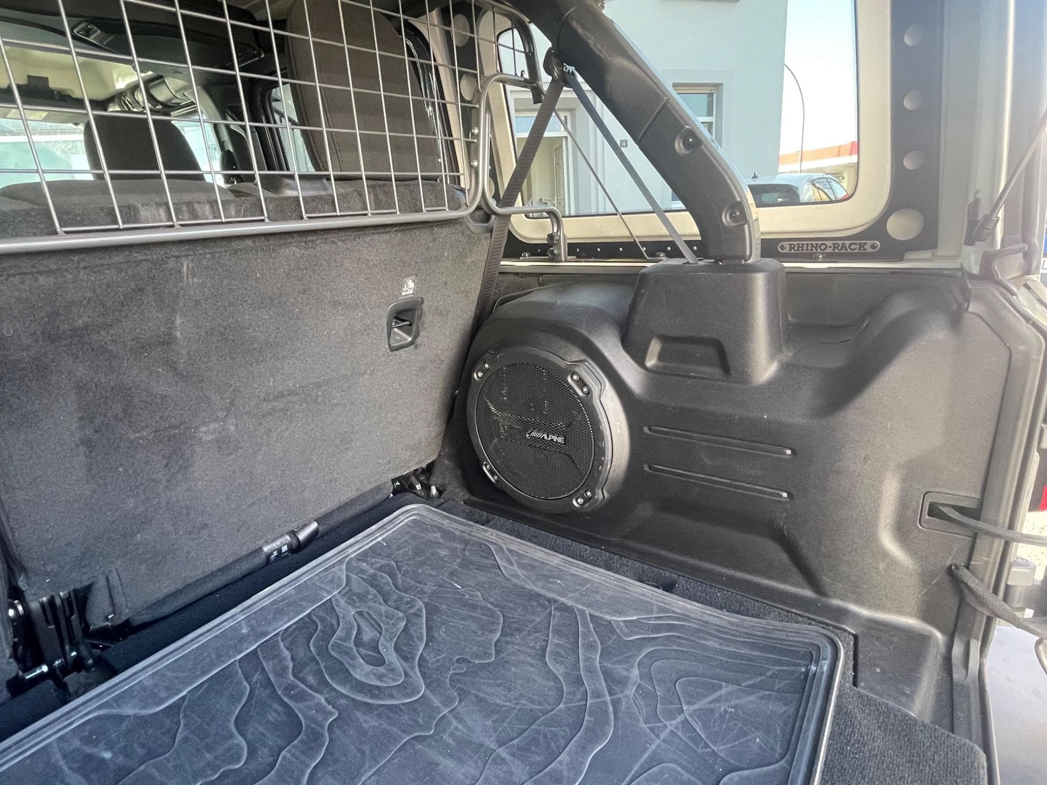 Jeep Wrangler Safari (2020) - Photo 9