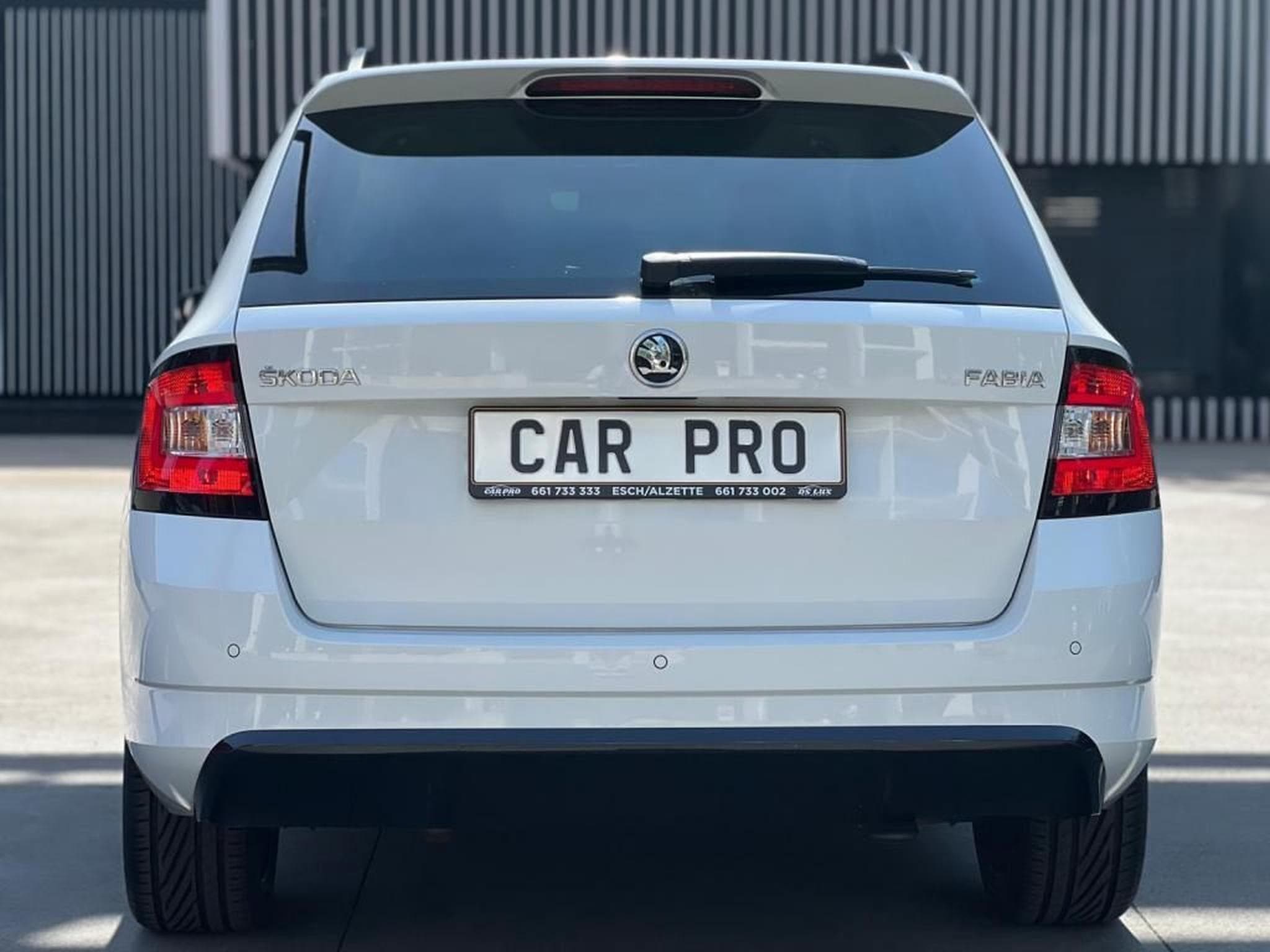 Skoda Fabia Automatique / Panoramique / Version Monte Carlo (2017) - Photo 6