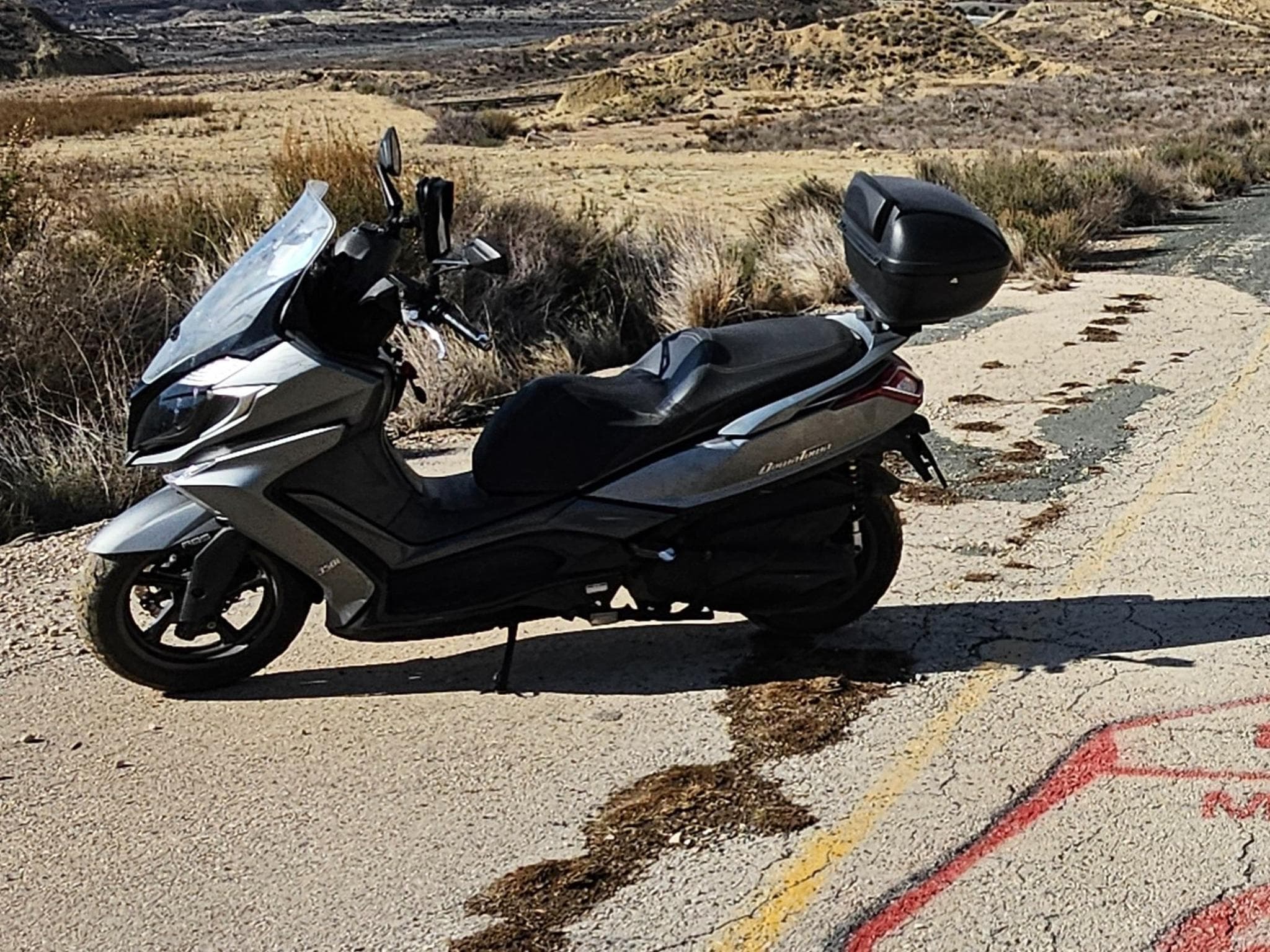 Kymco Downtown 350i (2016) - Photo 2