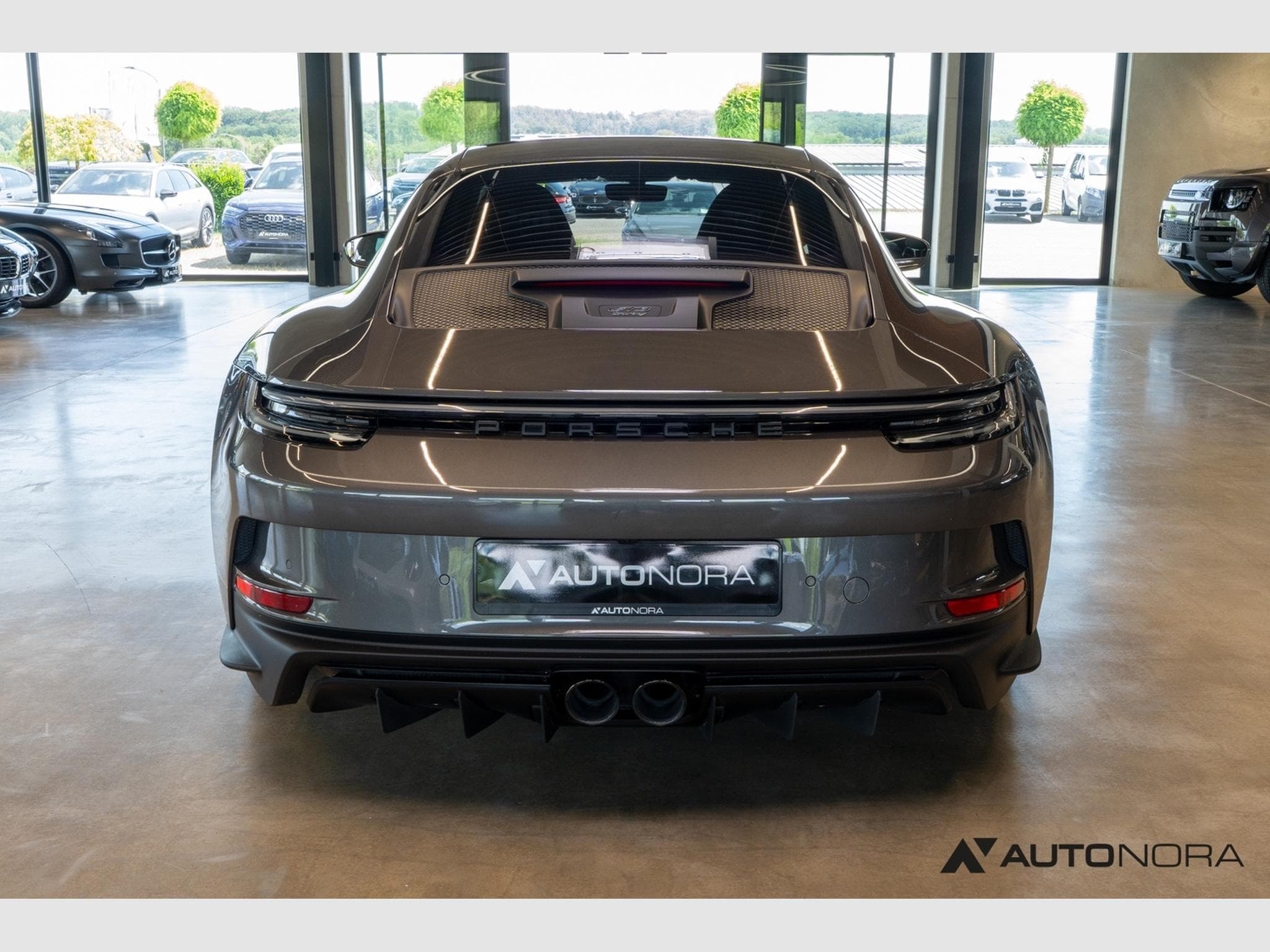 Porsche 992 911 (992.1) GT3 touring (2022) - Photo 9
