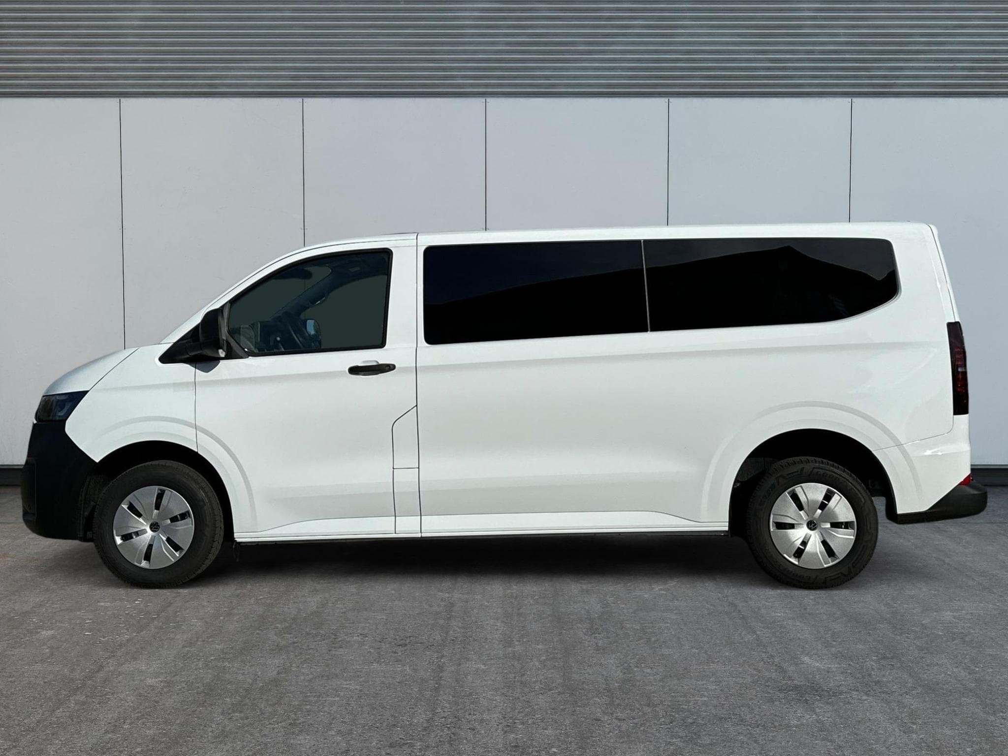VW T7 Basis (2026) - Photo 2