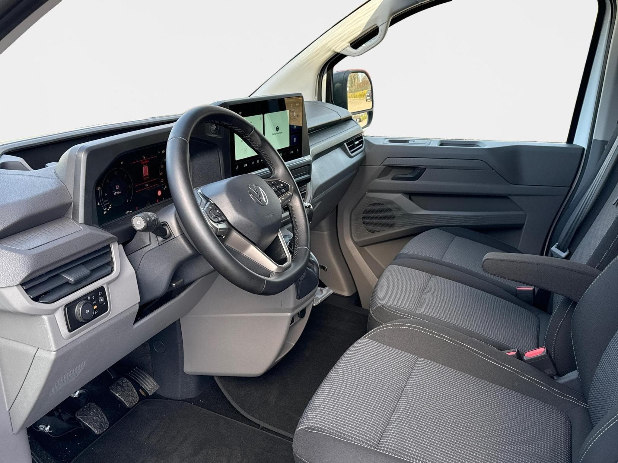 VW T7 Basis (2026) - Photo 9