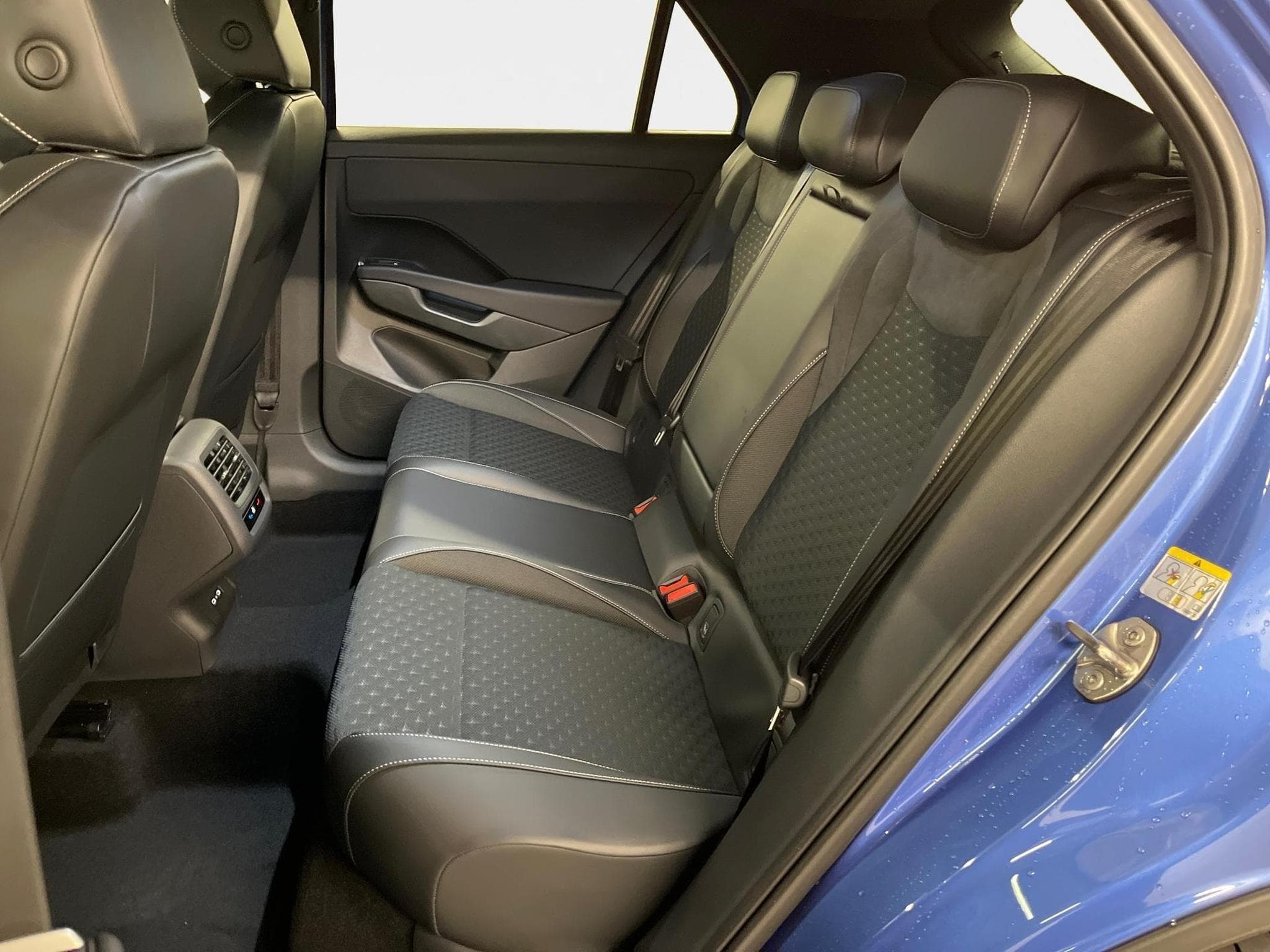 VW T-Roc R-Line (2026) - Photo 21