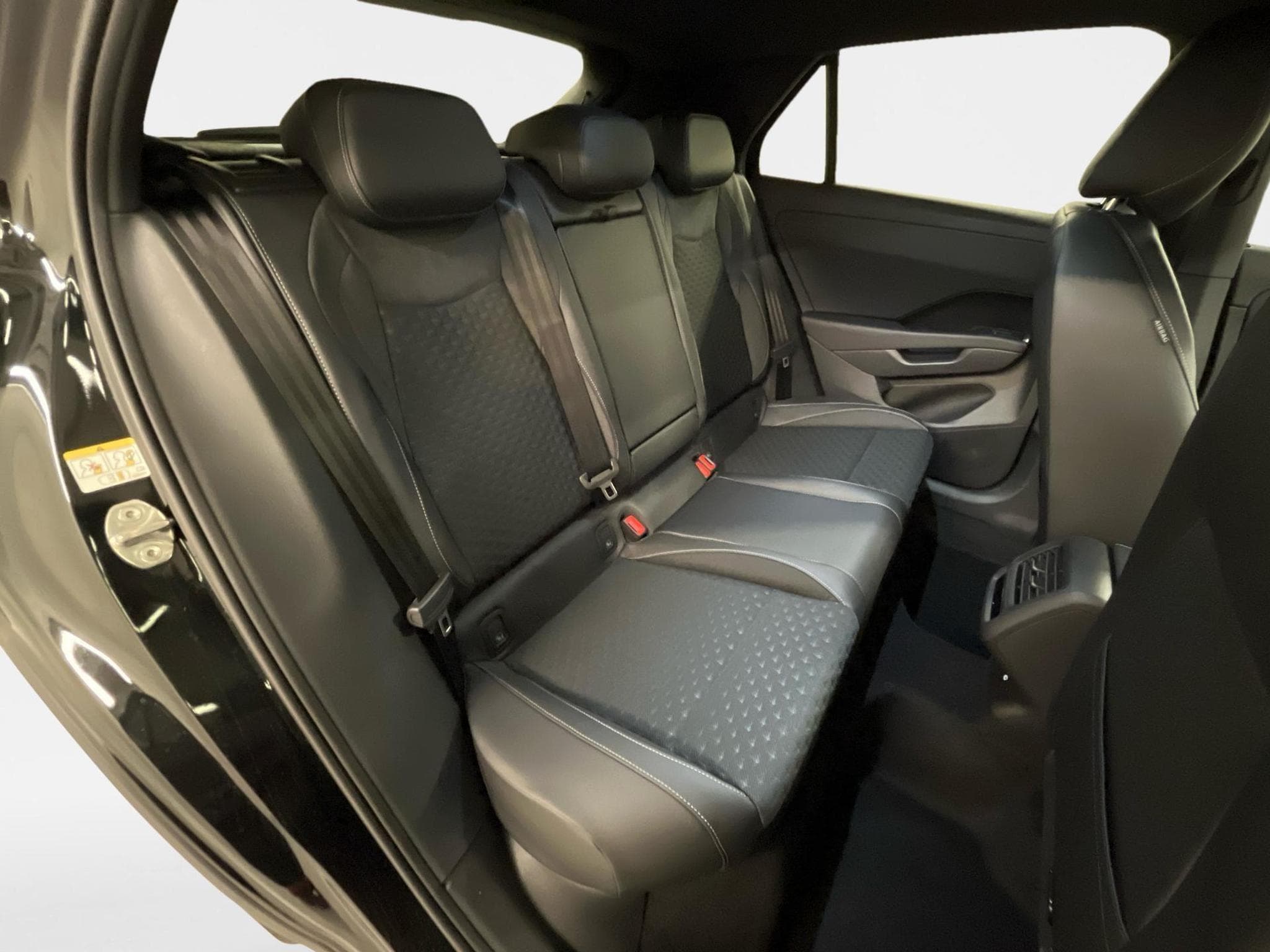 VW T-Roc R-Line (2026) - Photo 22
