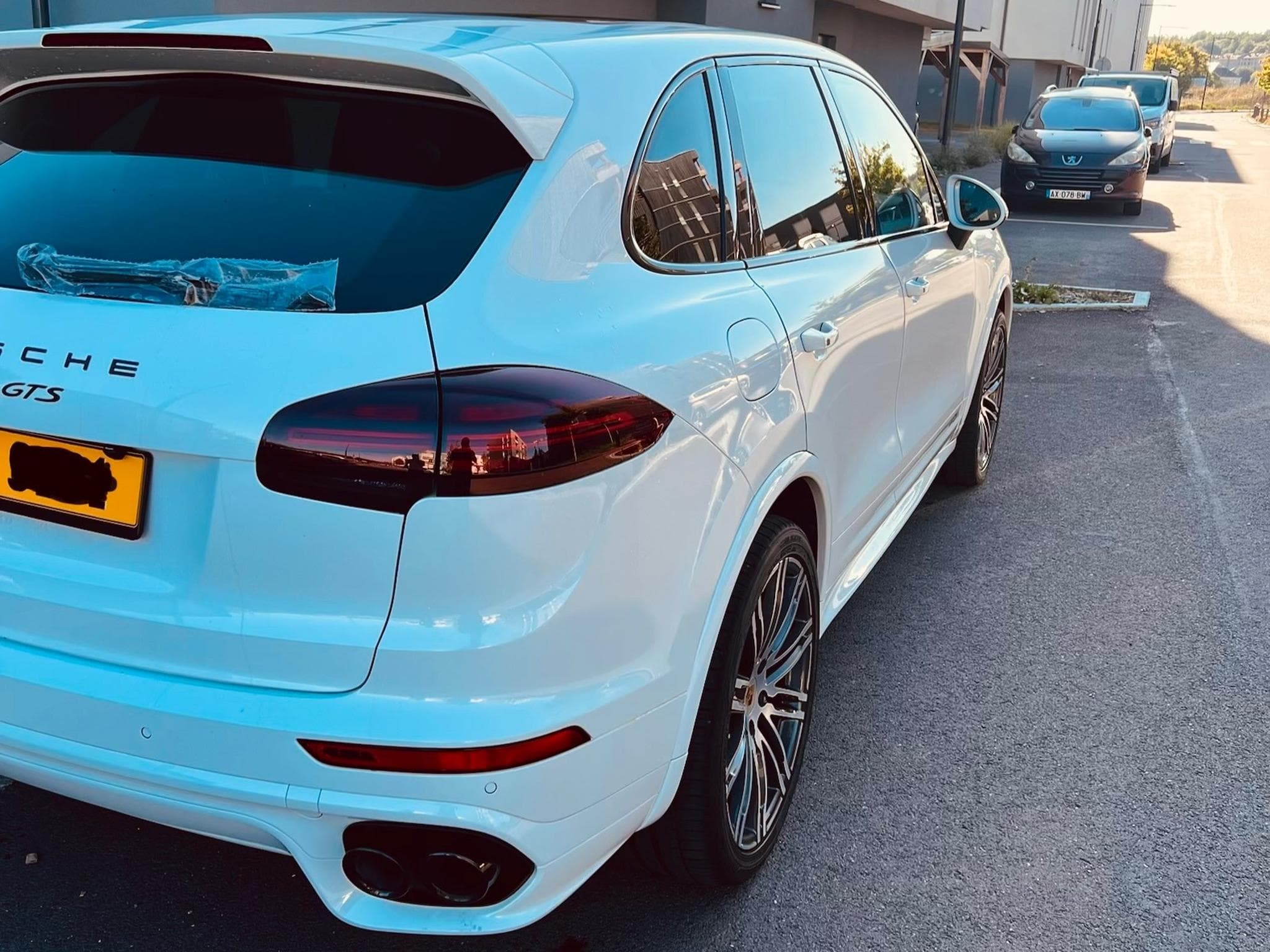 Porsche Cayenne GTS (2016) - Photo 3