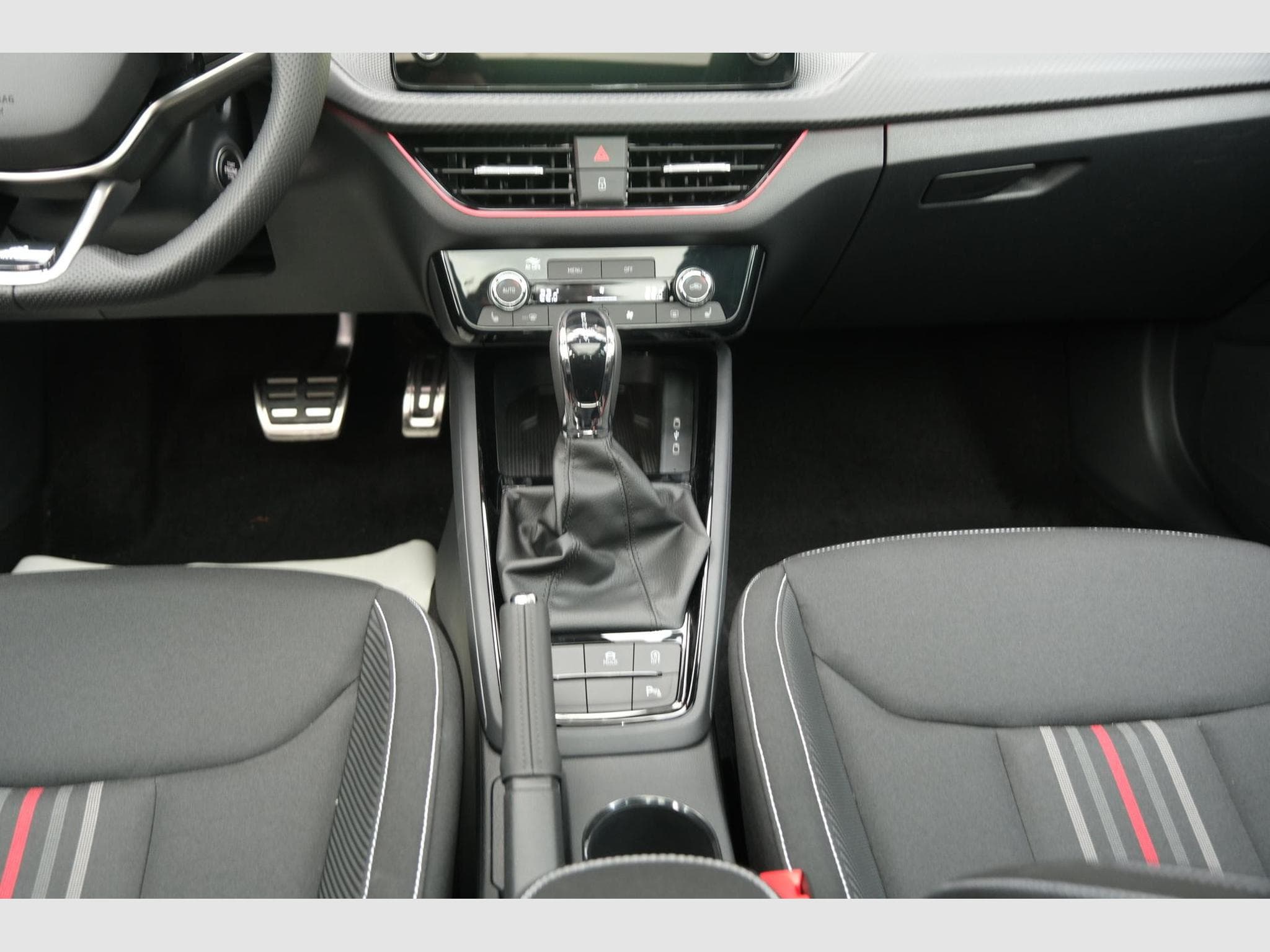 Skoda Kamiq Monte Carlo (2026) - Photo 13