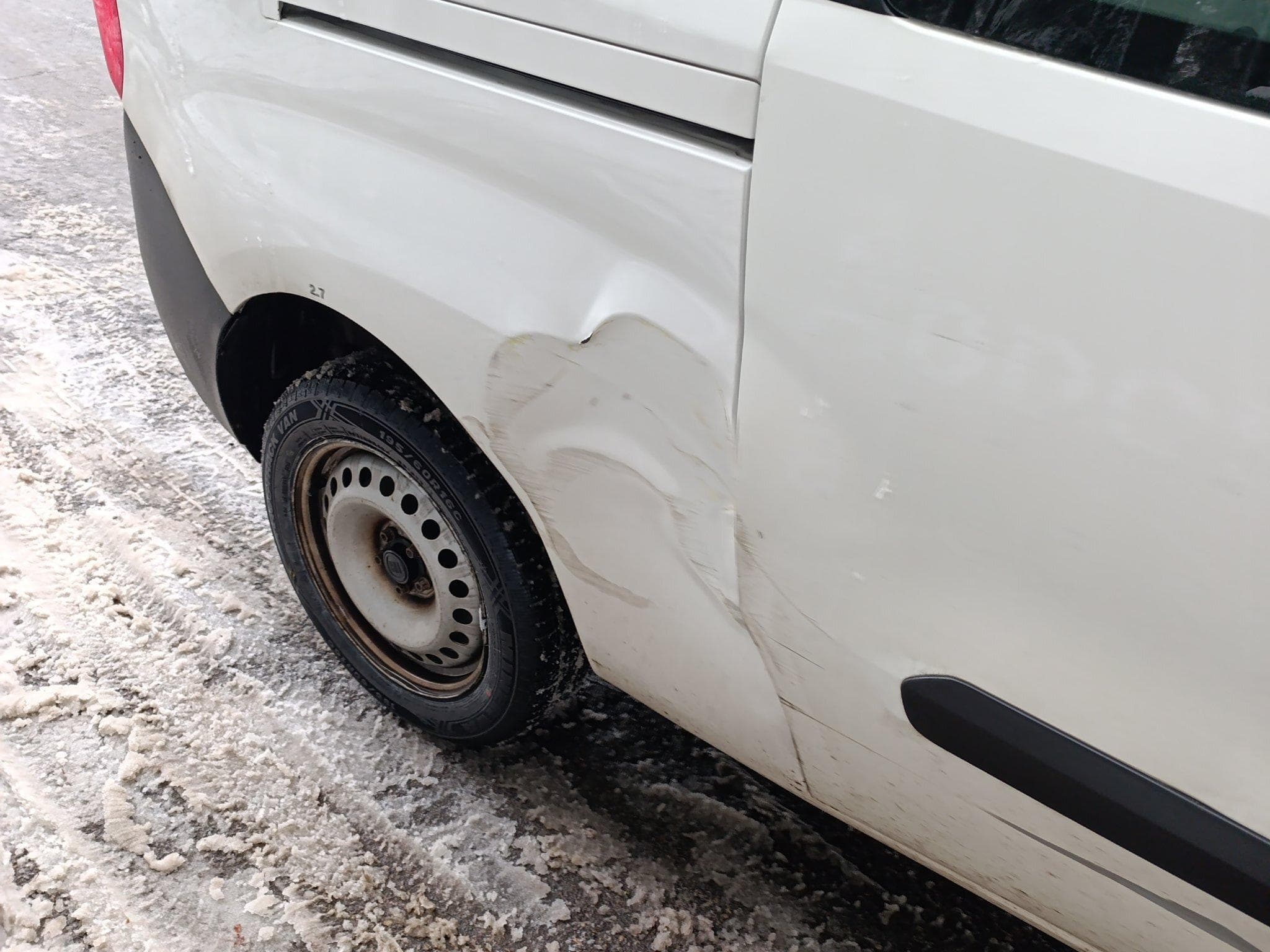 Fiat Doblo CARGO 1.6 MJET (2018) - Photo 3