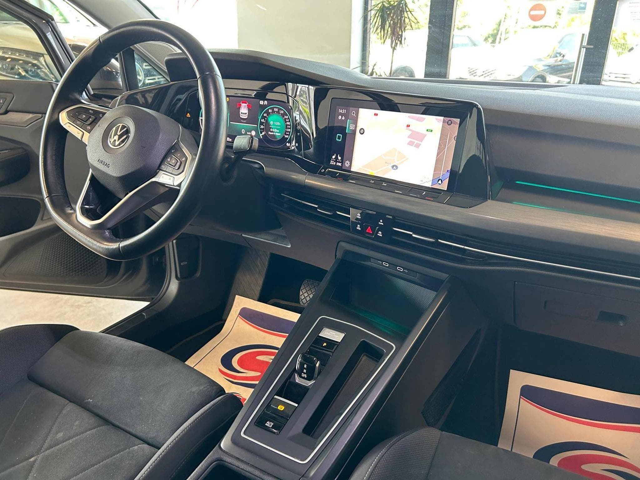 VW Golf VIII Lim. Style eTSI (2020) - Photo 10