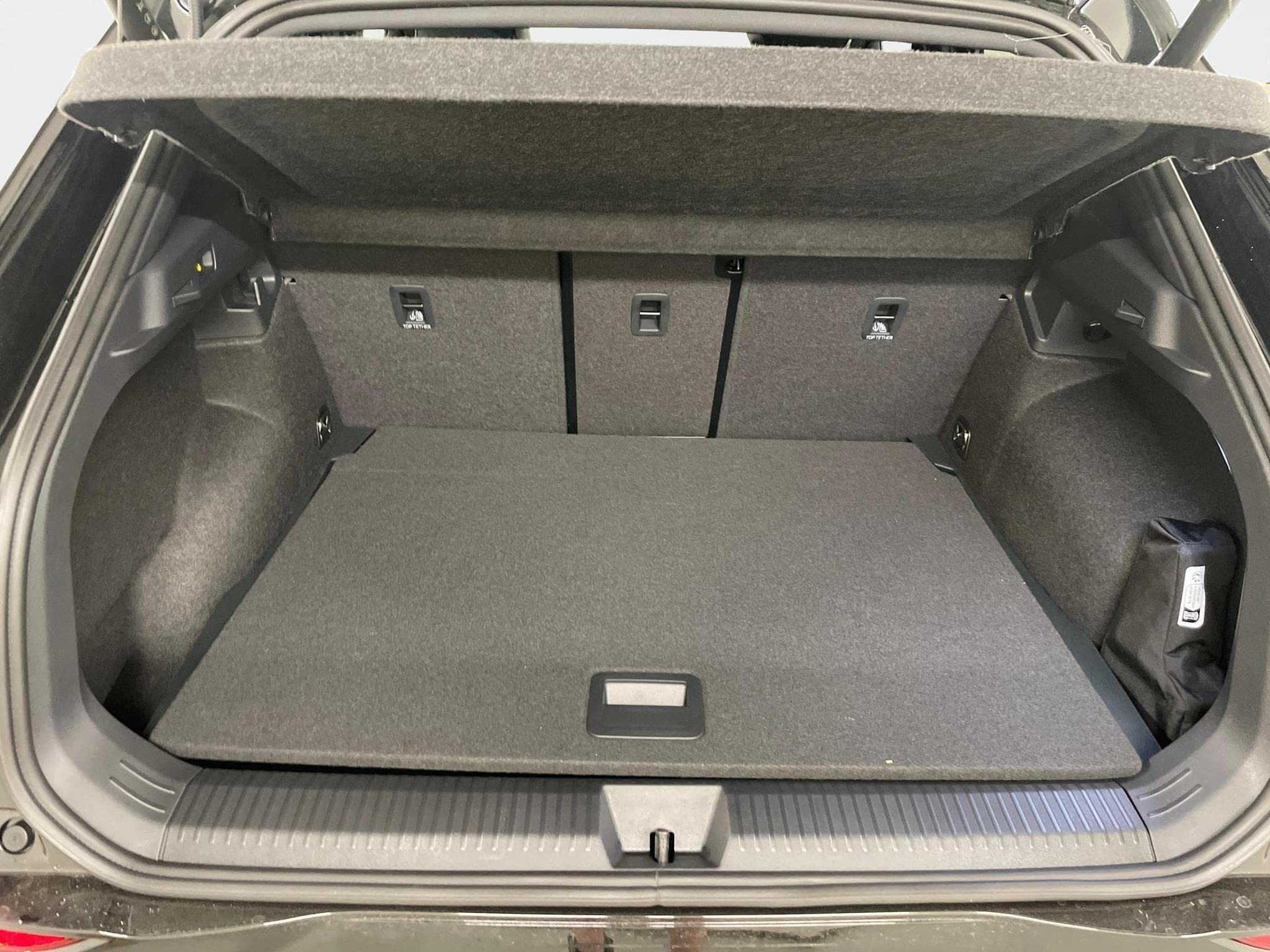 VW T-Roc R-Line (2026) - Photo 10