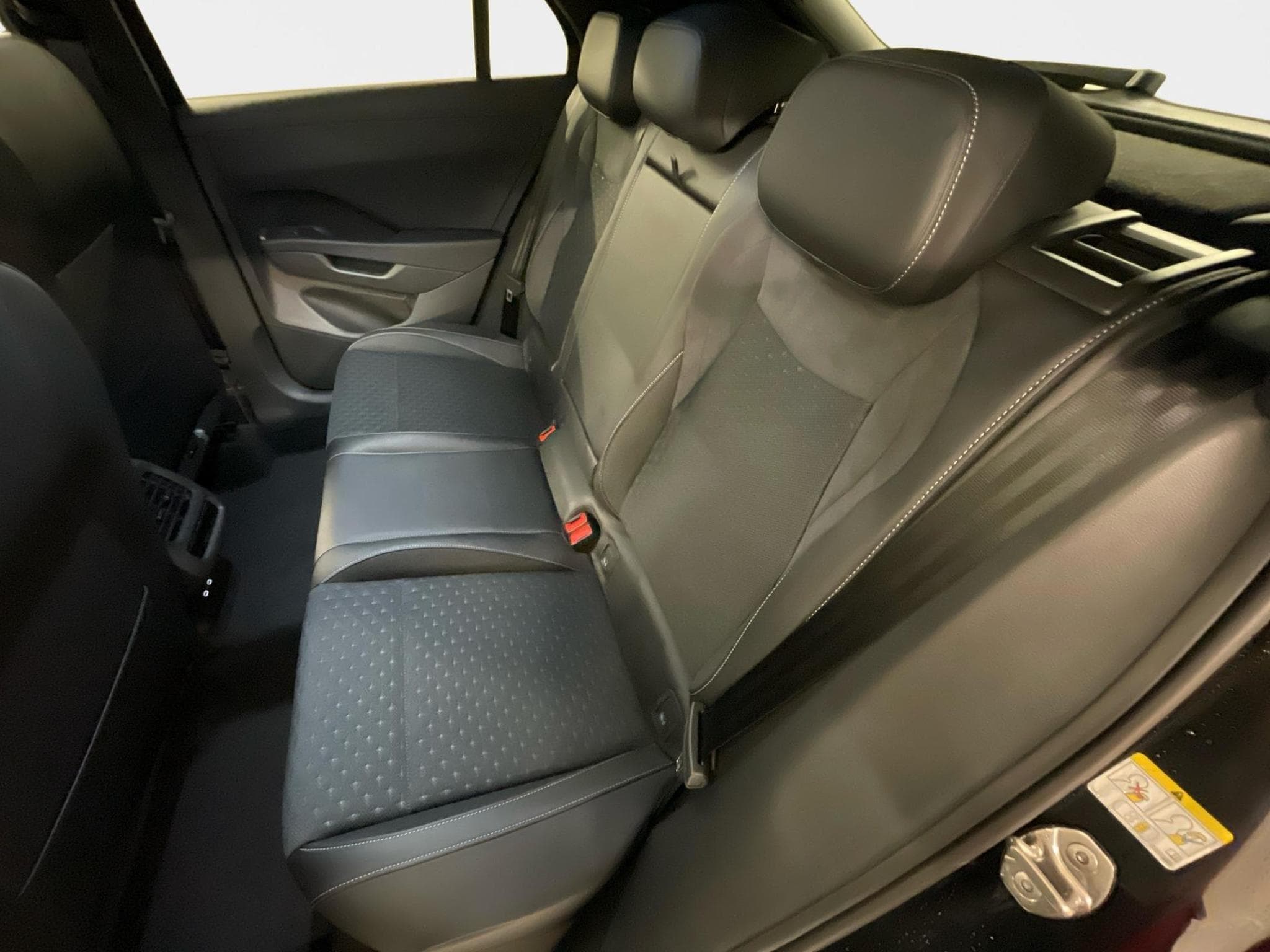 VW T-Roc R-Line (2026) - Photo 20