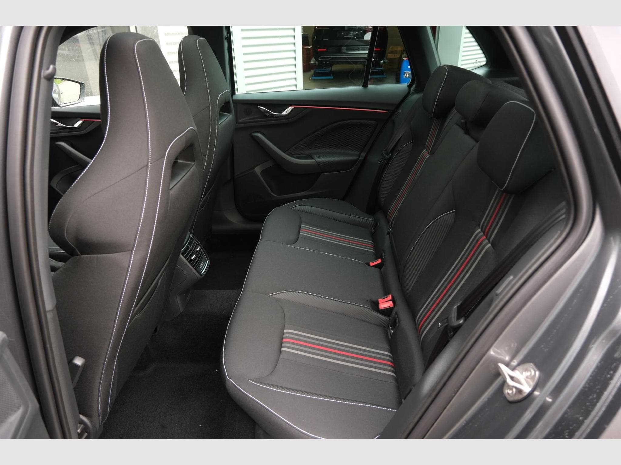 Skoda Kamiq Monte Carlo (2026) - Photo 9