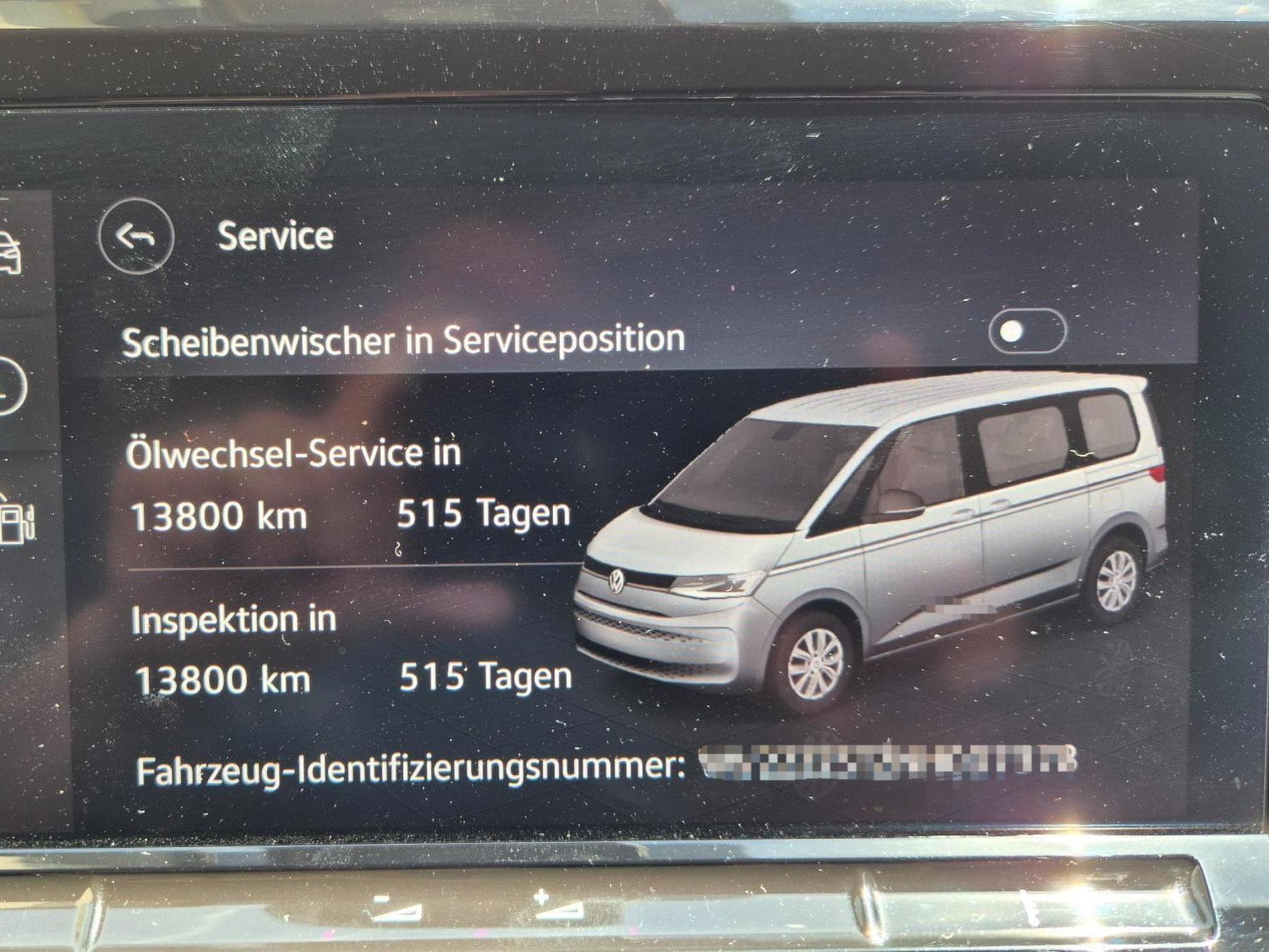 VW T7 Multivan Style Long (2022) - Photo 11